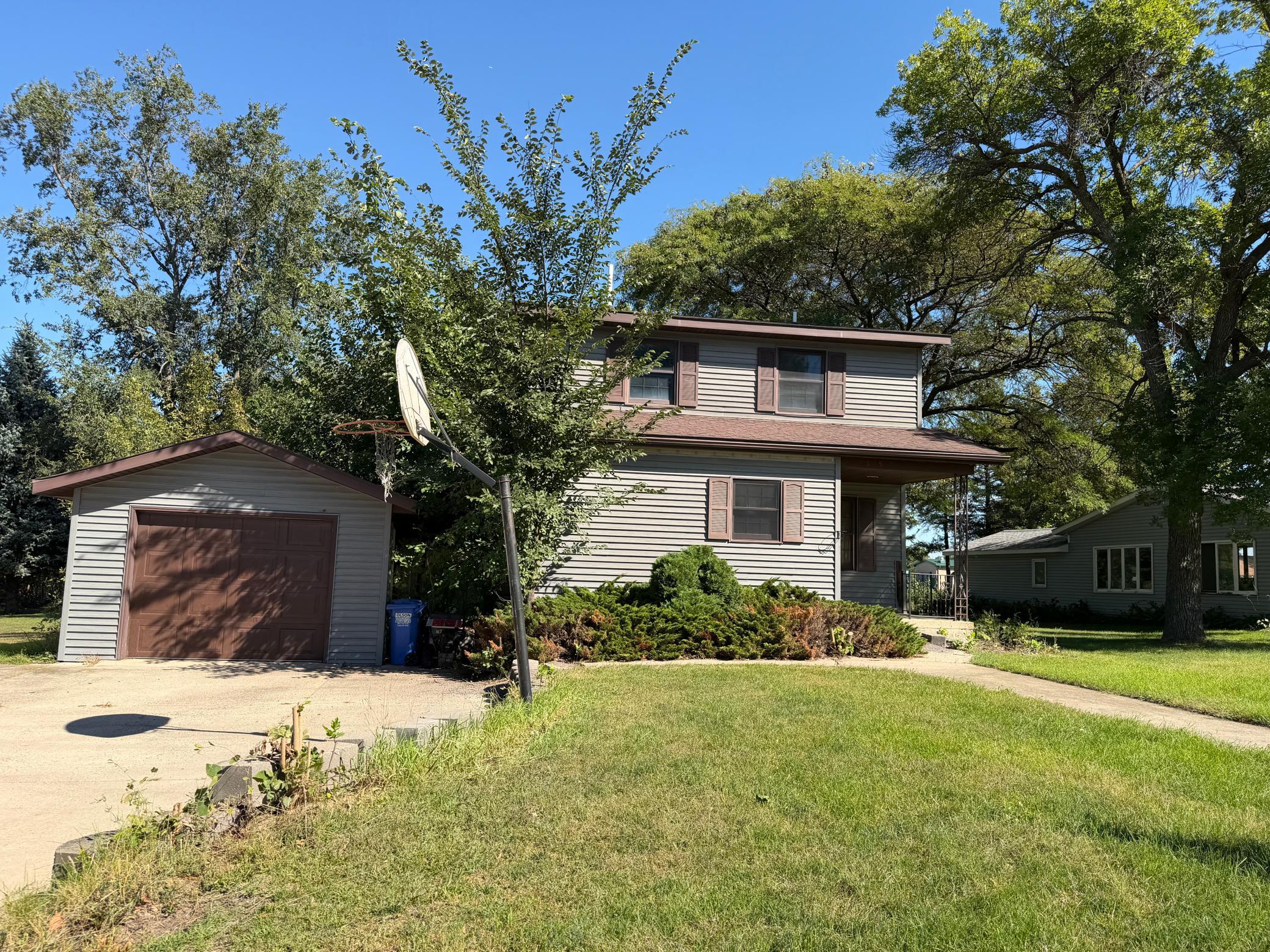 main property photo 5