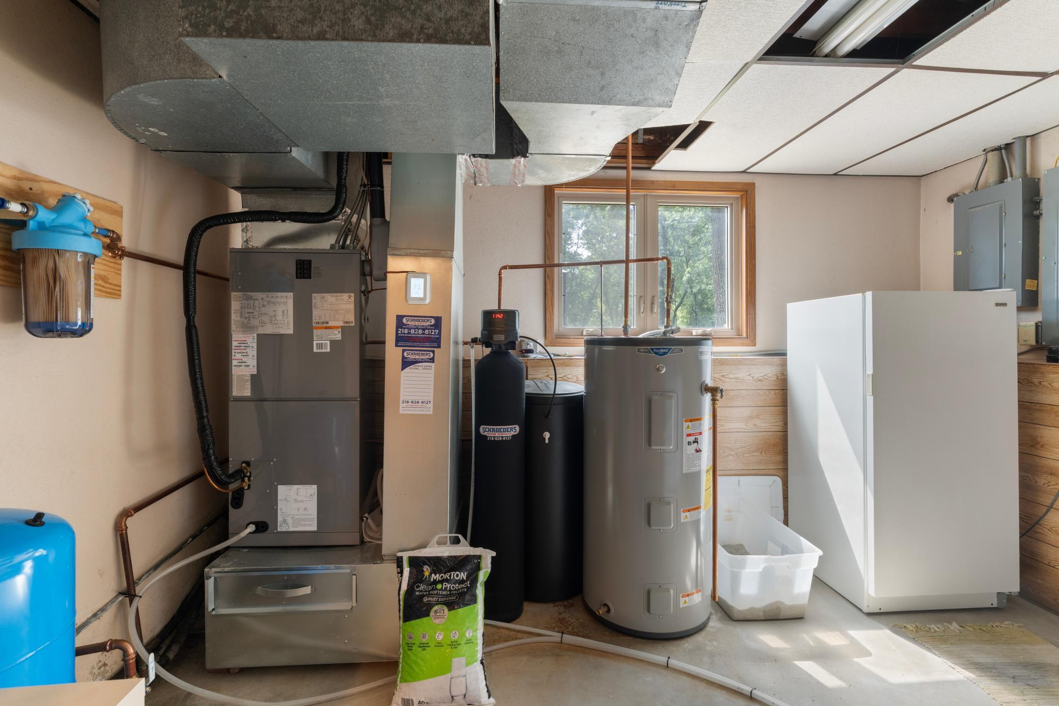 main property photo 26