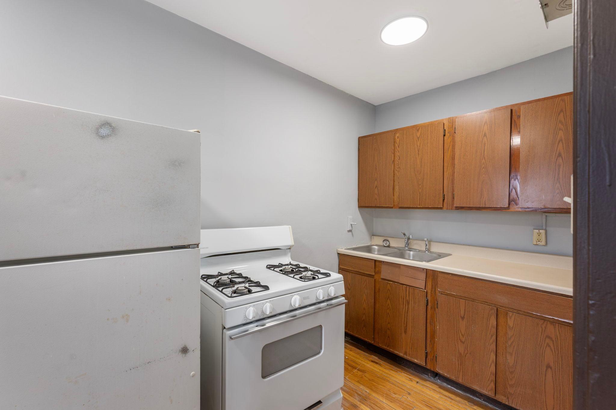 main property photo 98