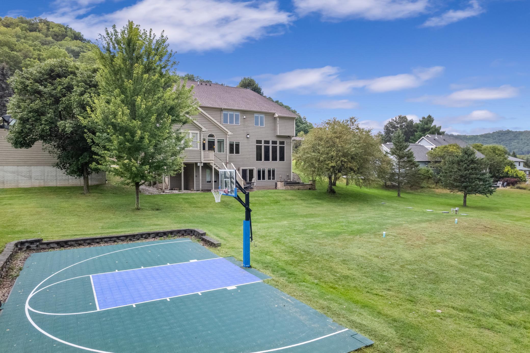 main property photo 41