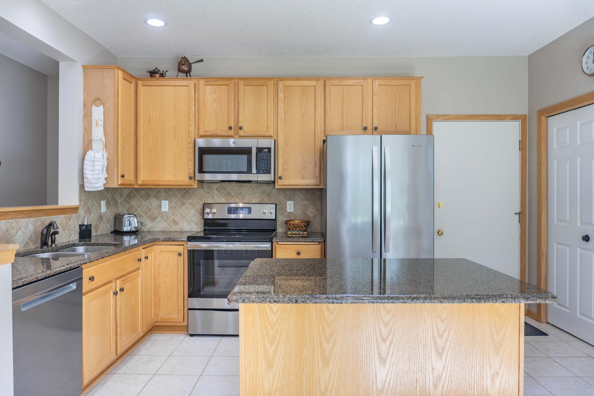 main property photo 23