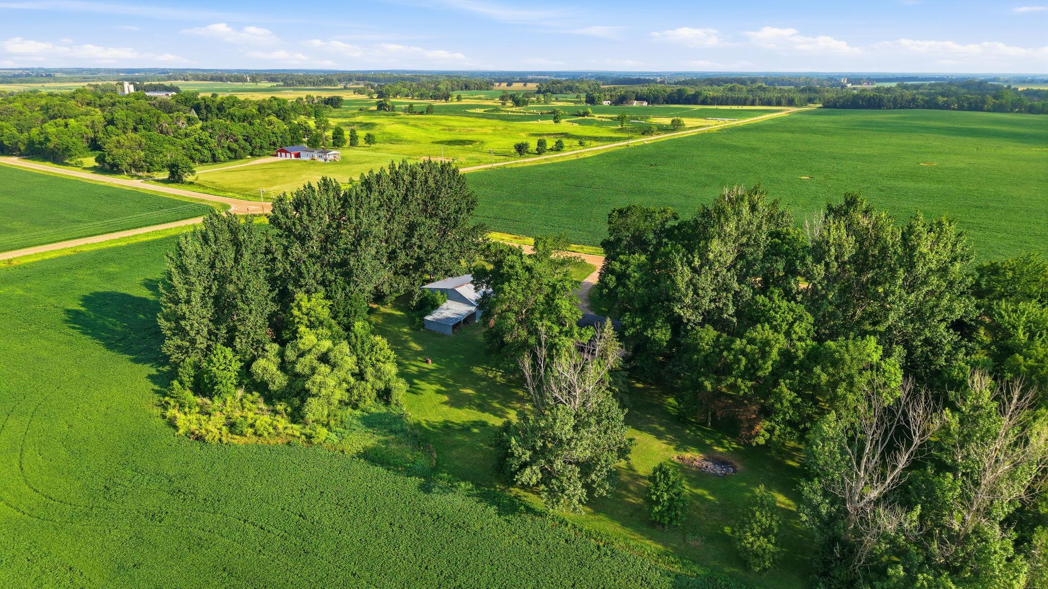 main property photo 3