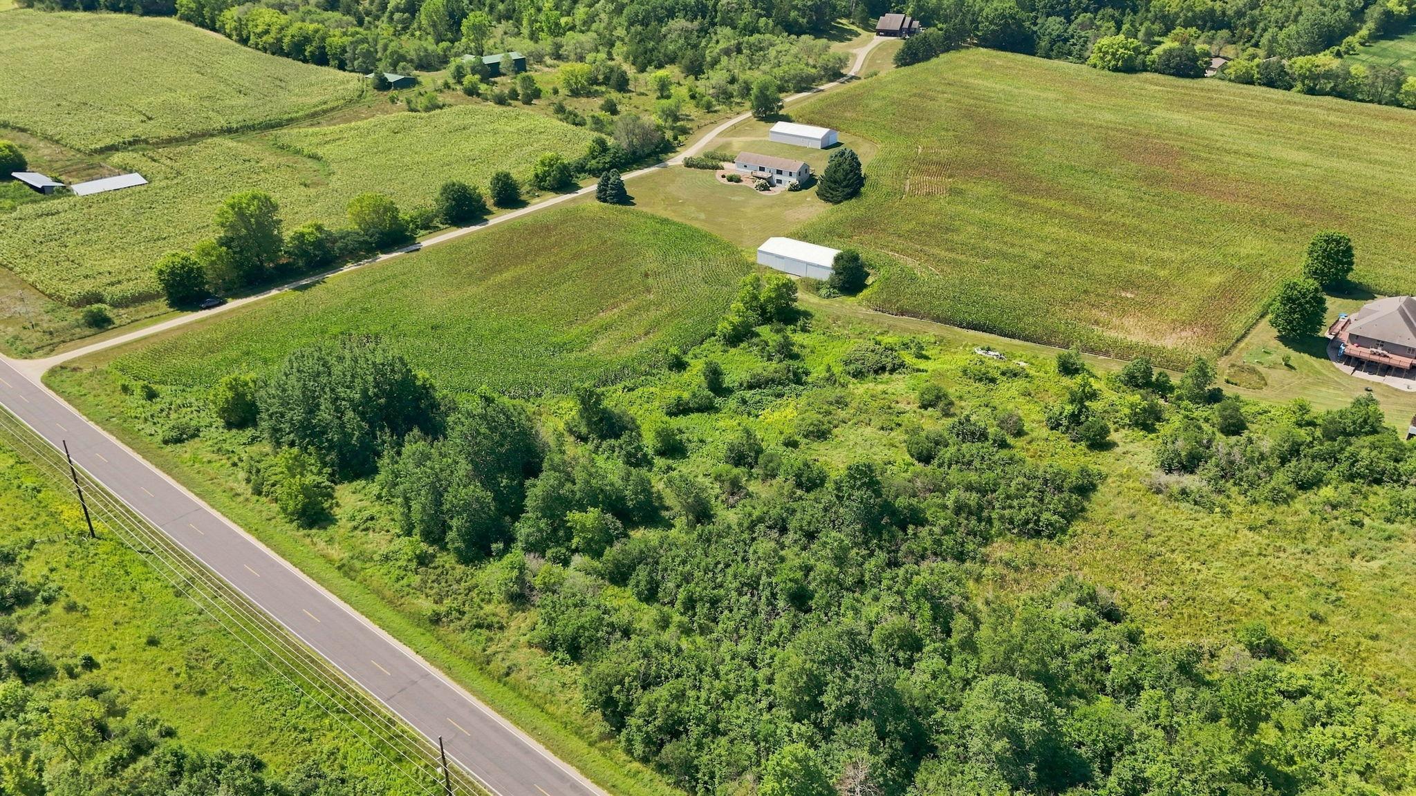 main property photo 37