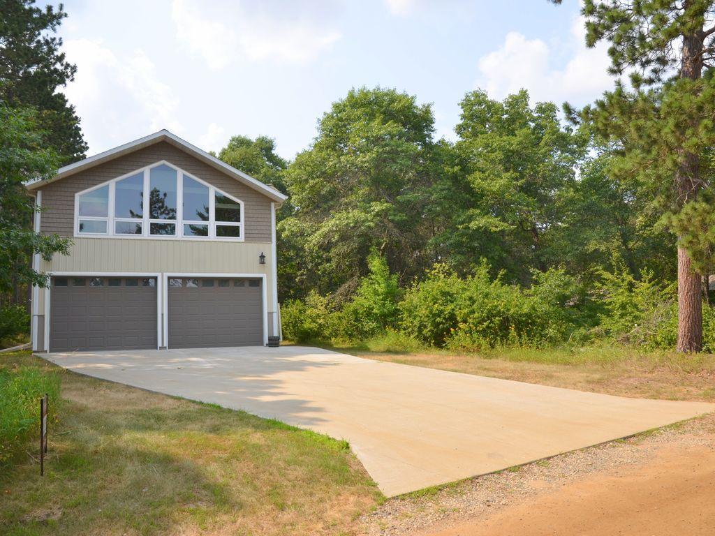 main property photo 0