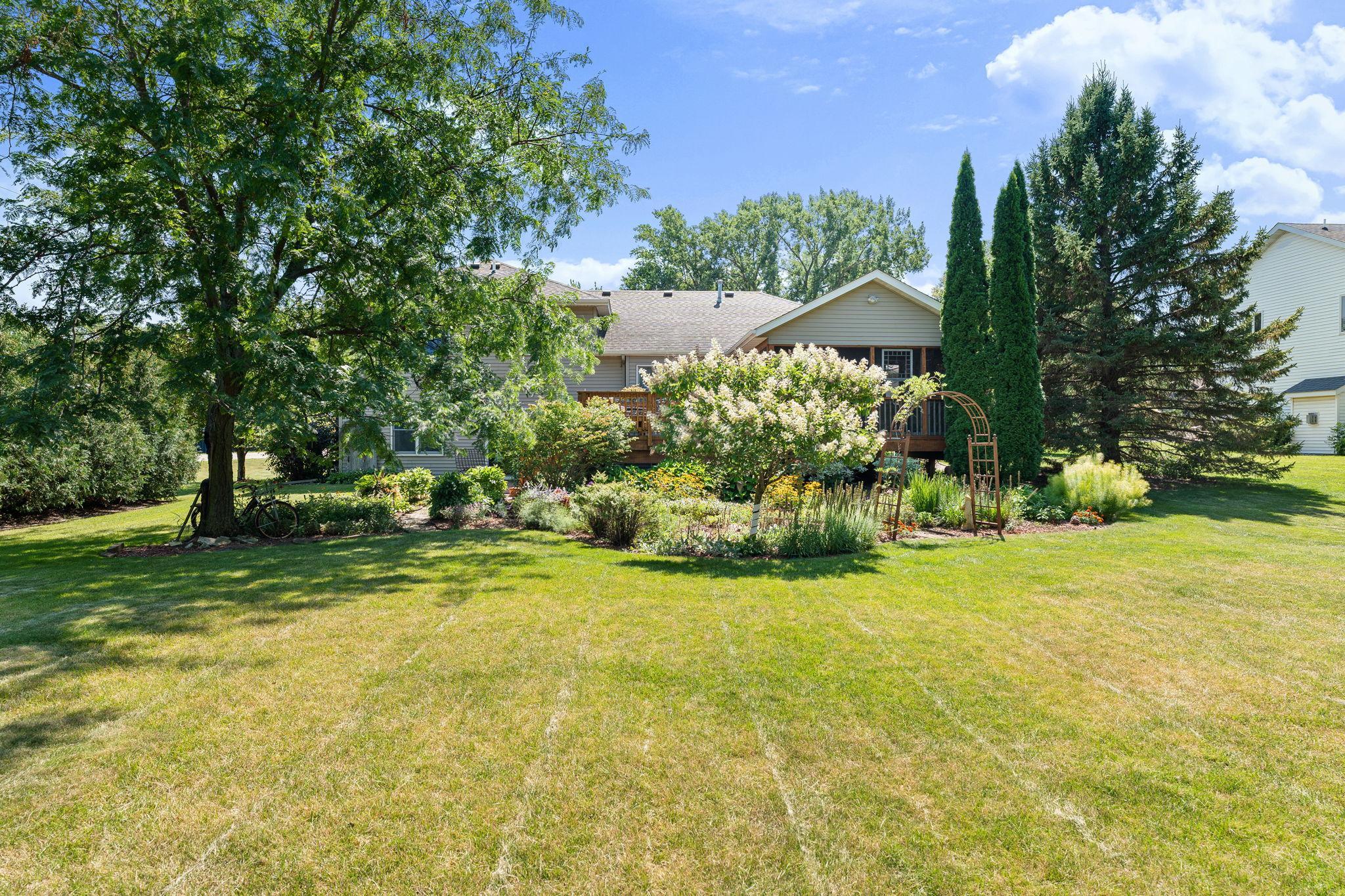 main property photo 40