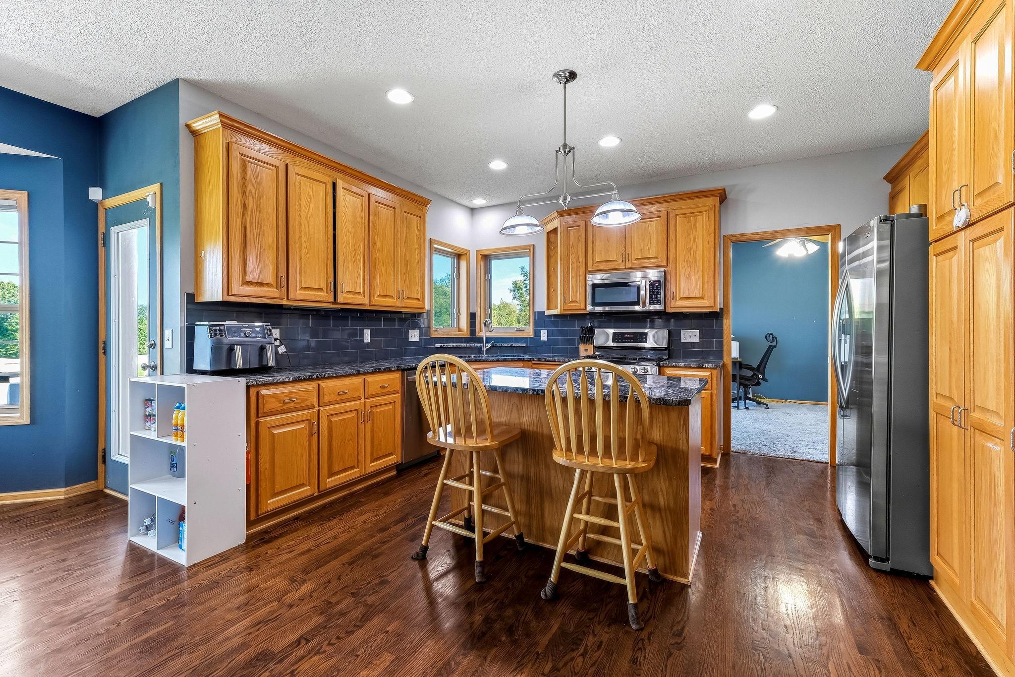 main property photo 12