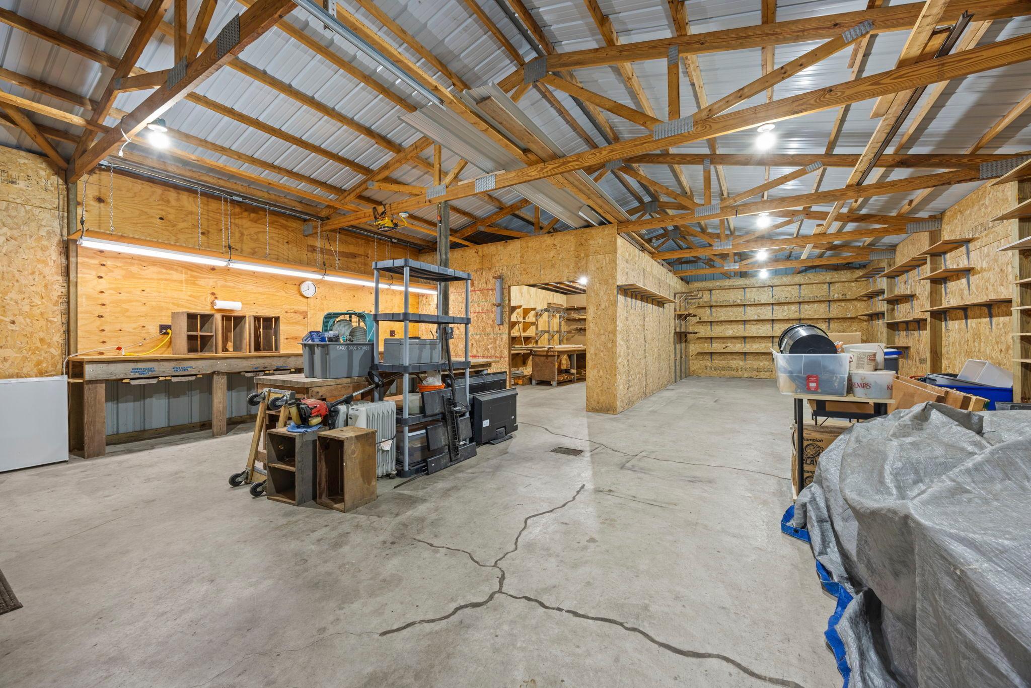 main property photo 40