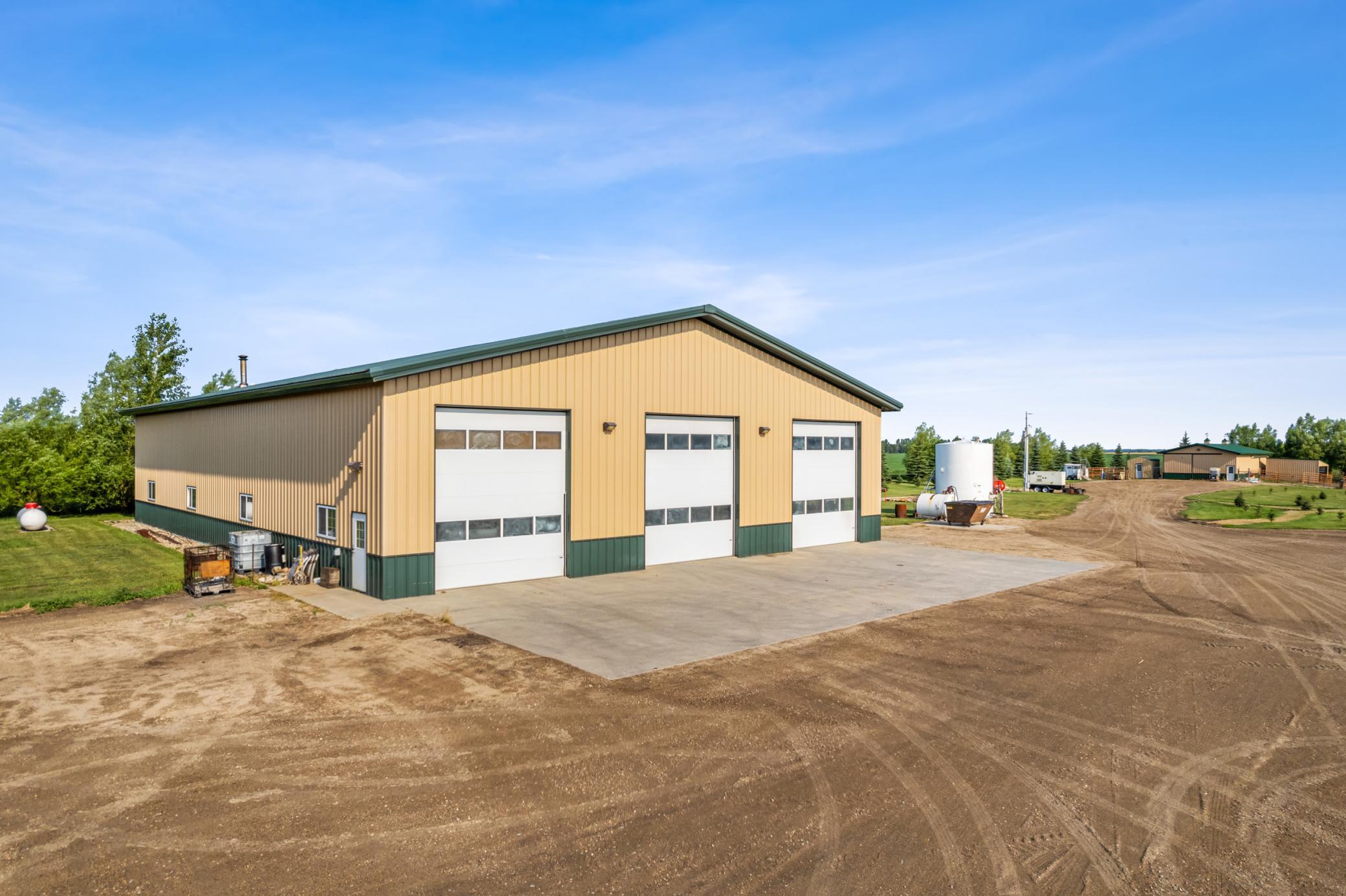 main property photo 47