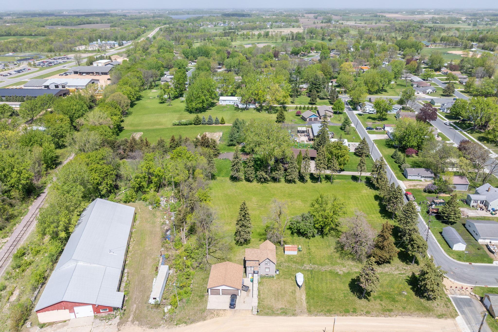 main property photo 10