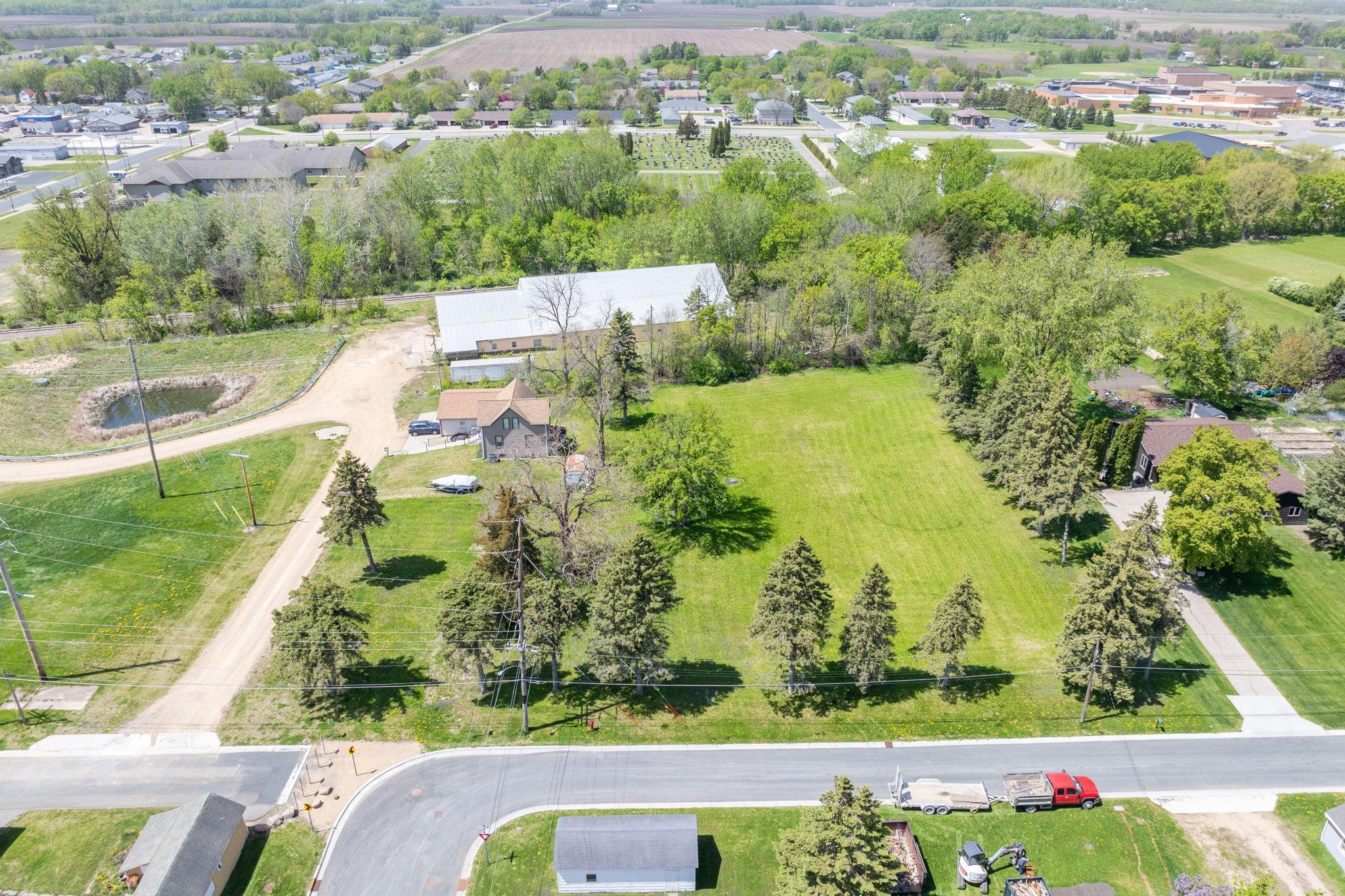 main property photo 4