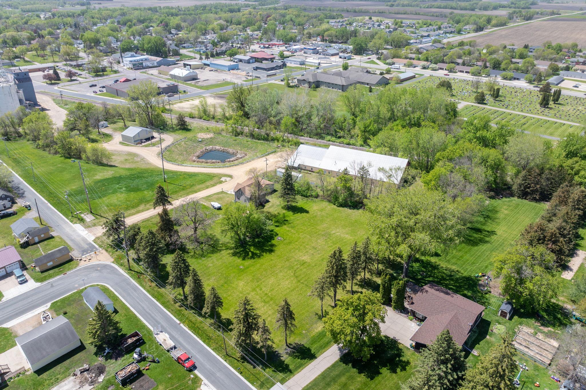 main property photo 8