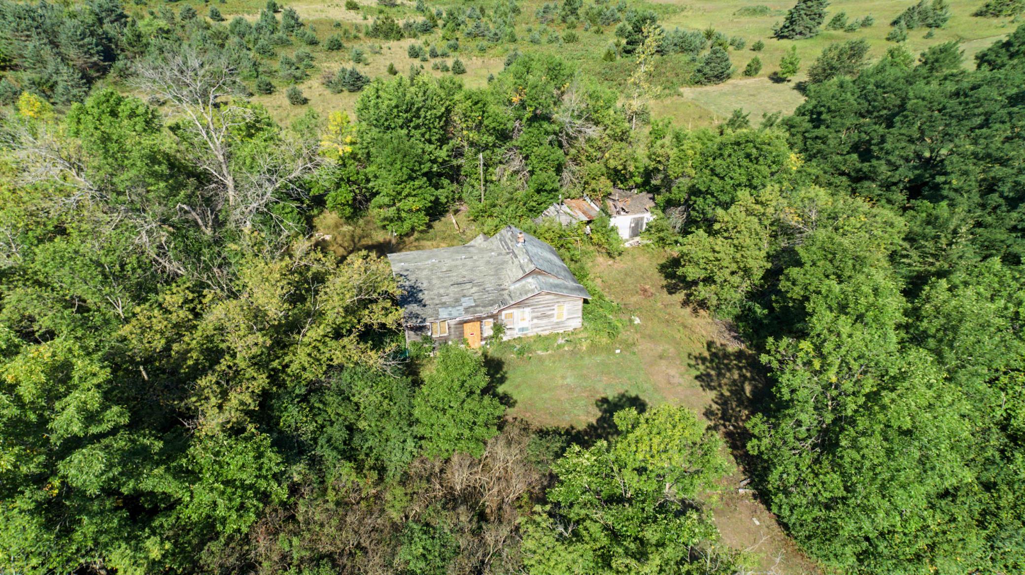 main property photo 11