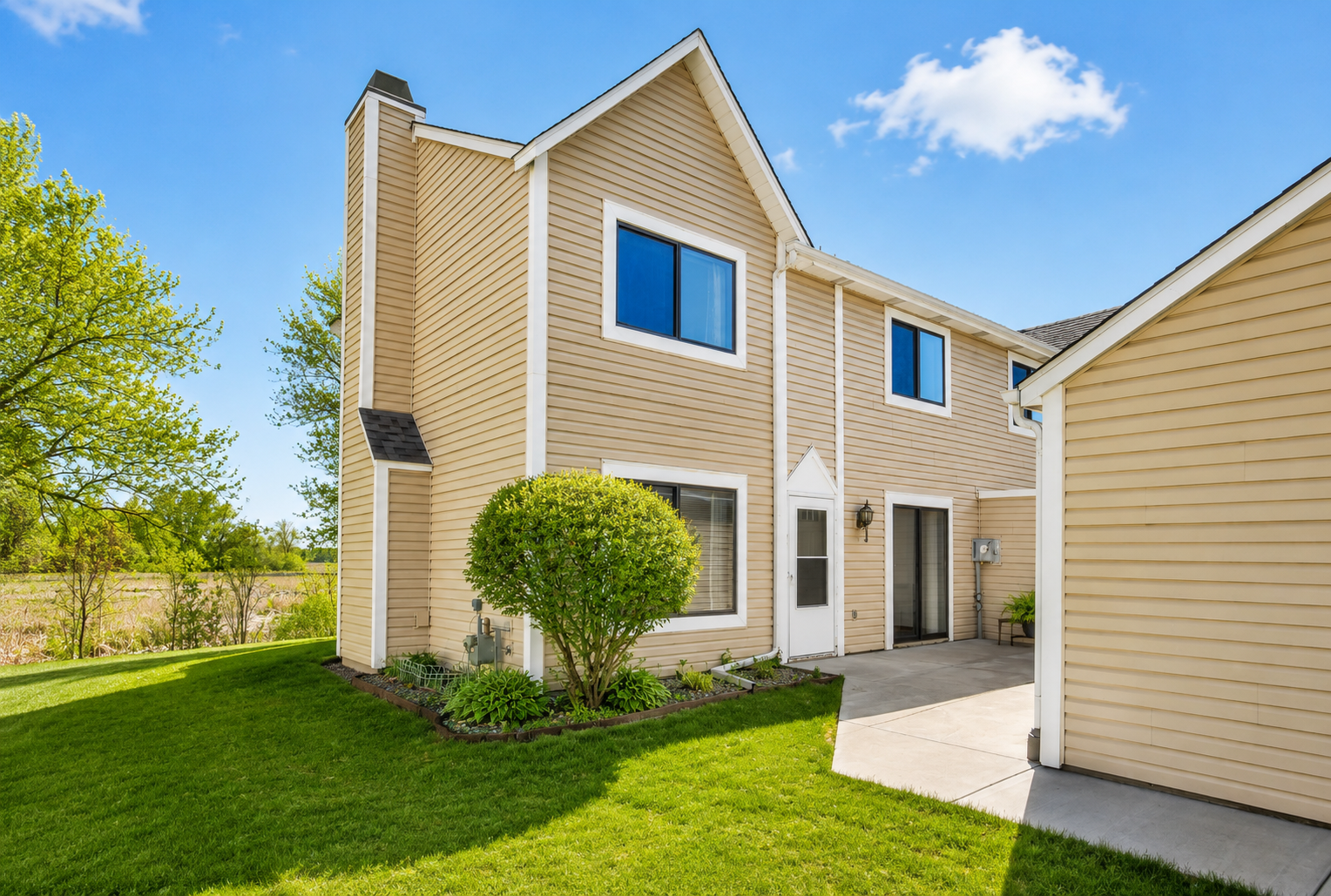 main property photo 16