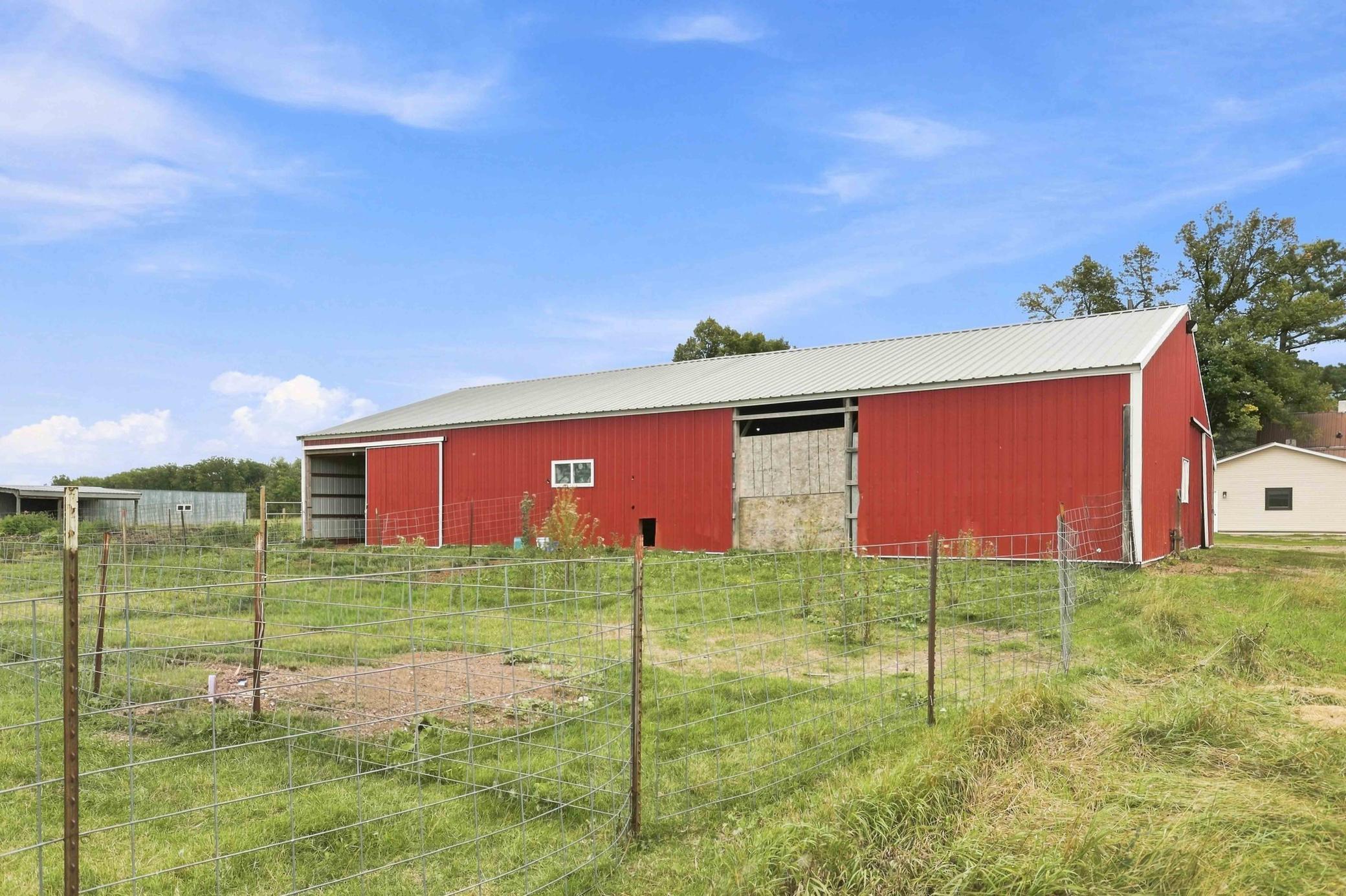 main property photo 22