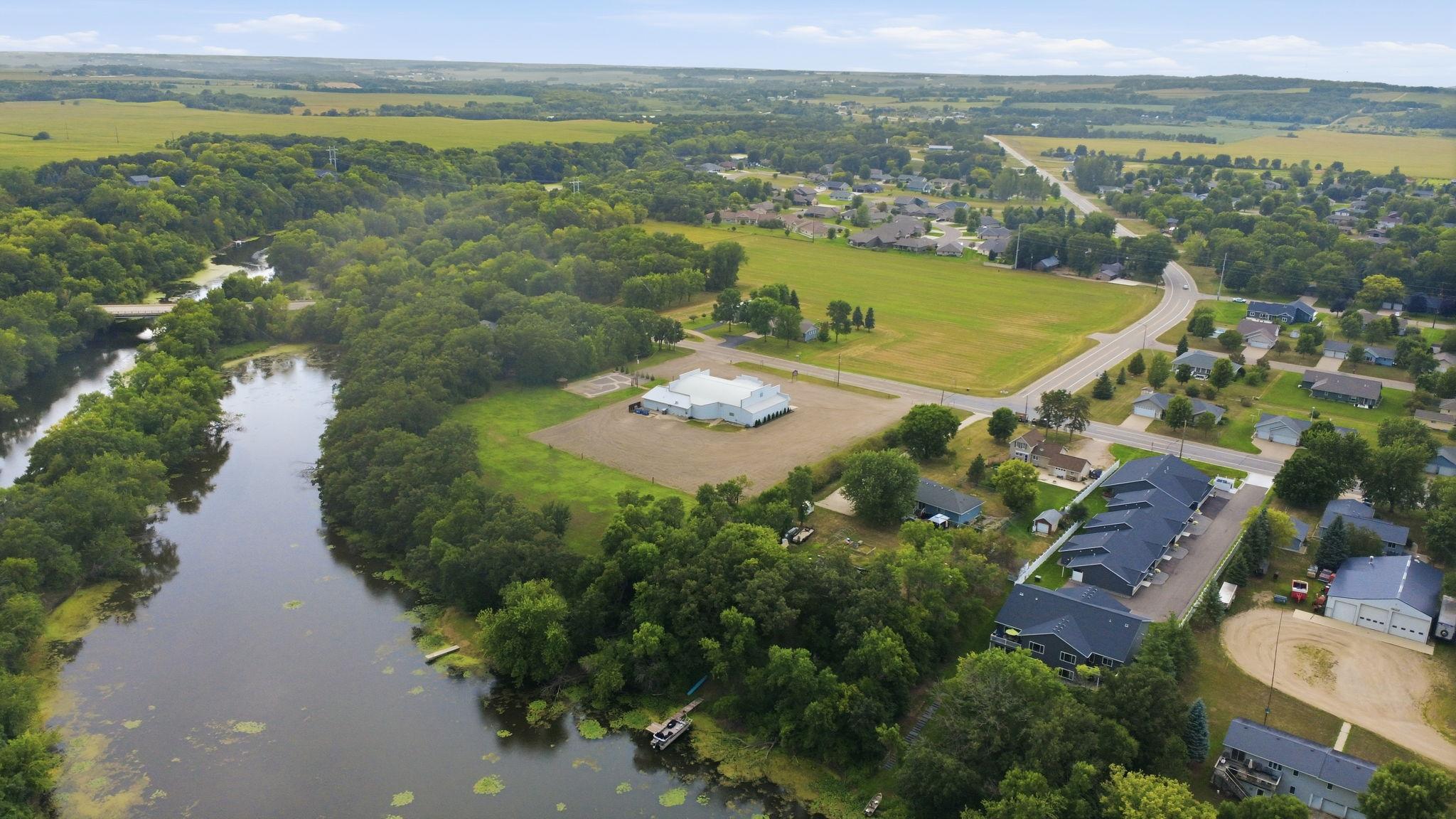 main property photo 10
