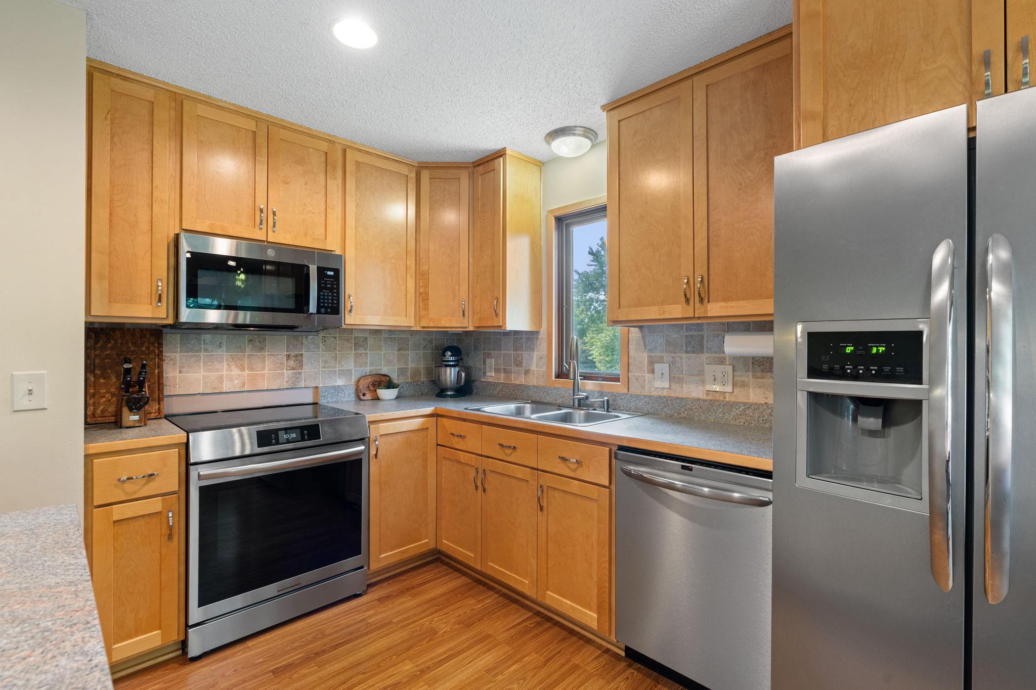 main property photo 17