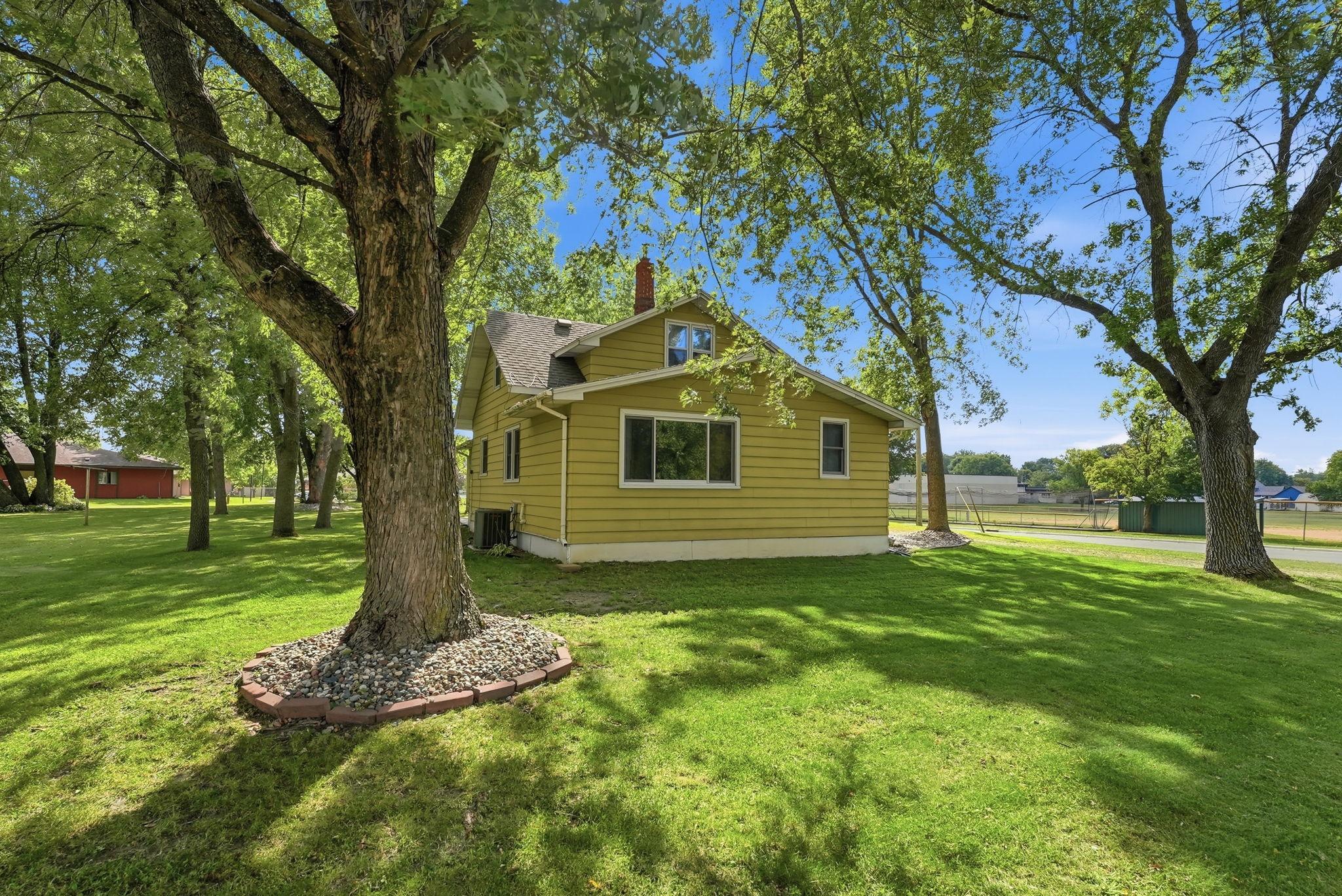 main property photo 27
