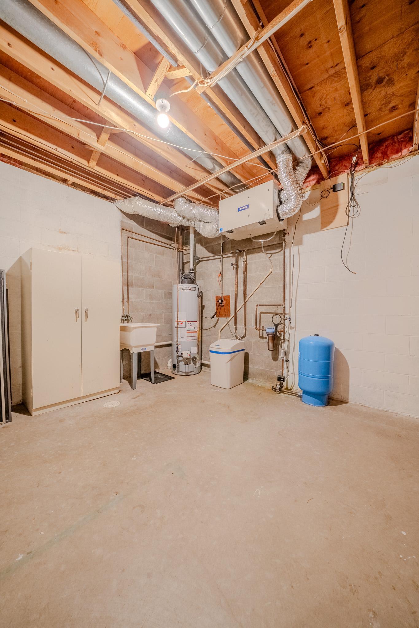 main property photo 78