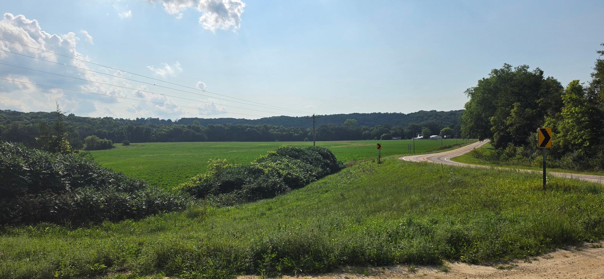 main property photo 9