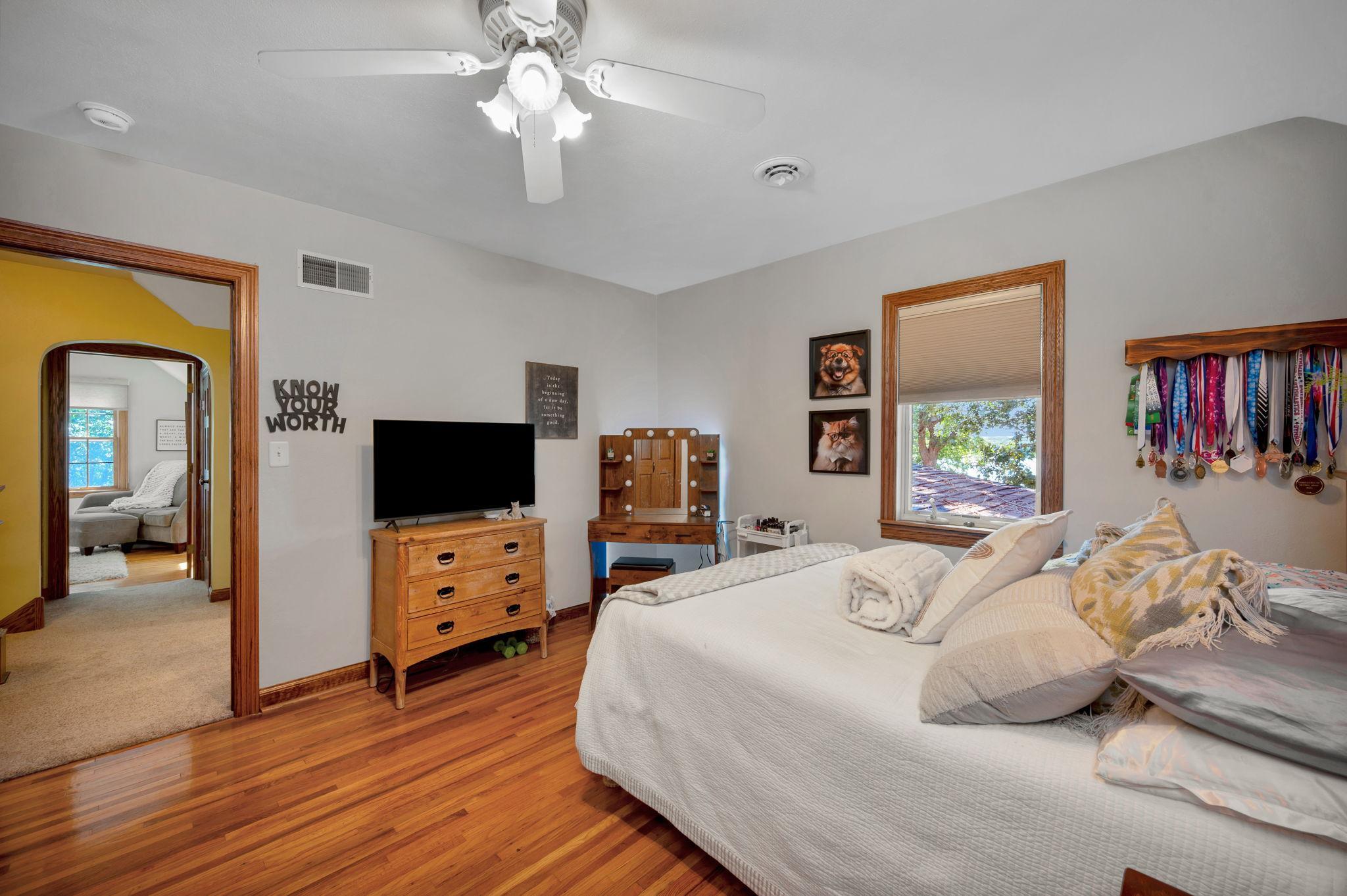 main property photo 45