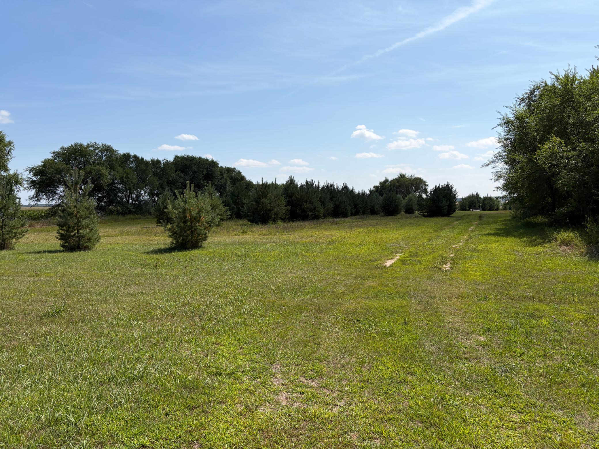 main property photo 40
