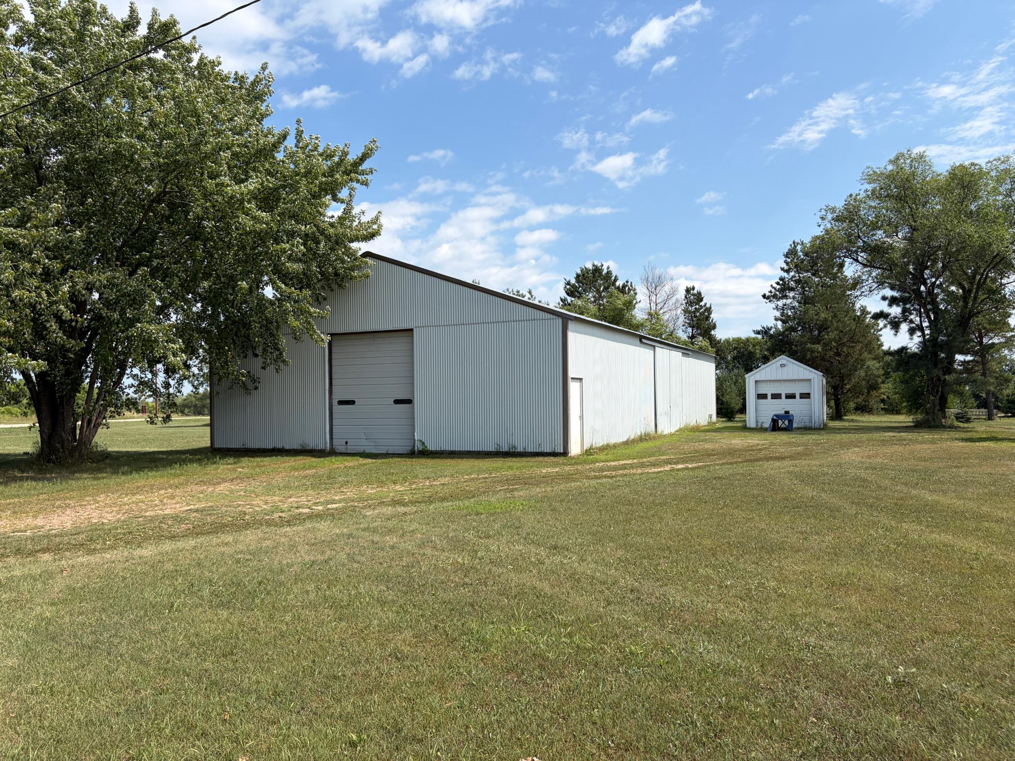 main property photo 7