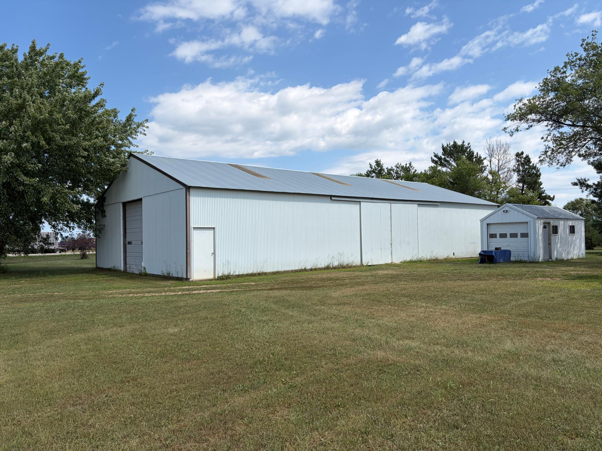 main property photo 8