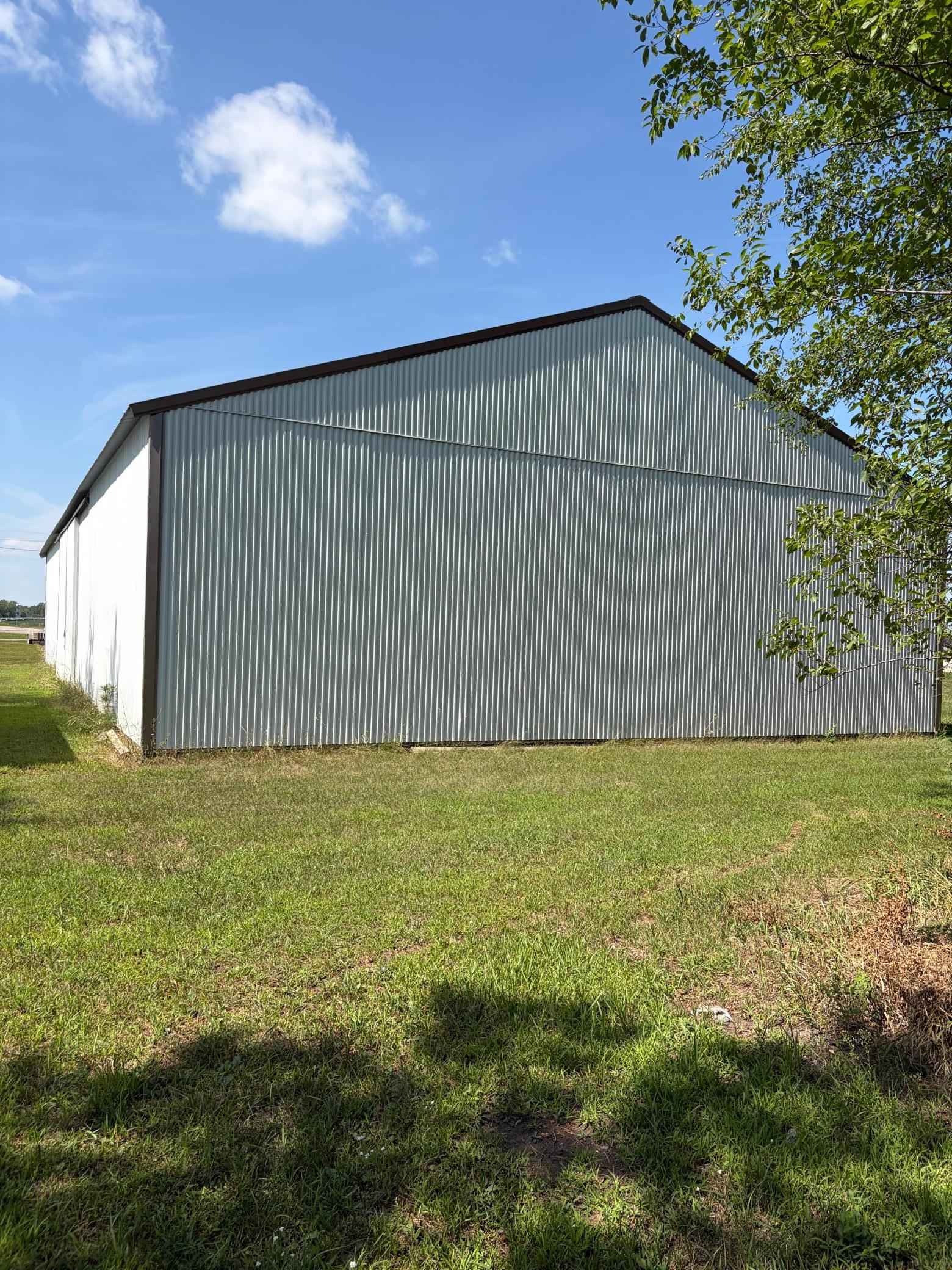 main property photo 9