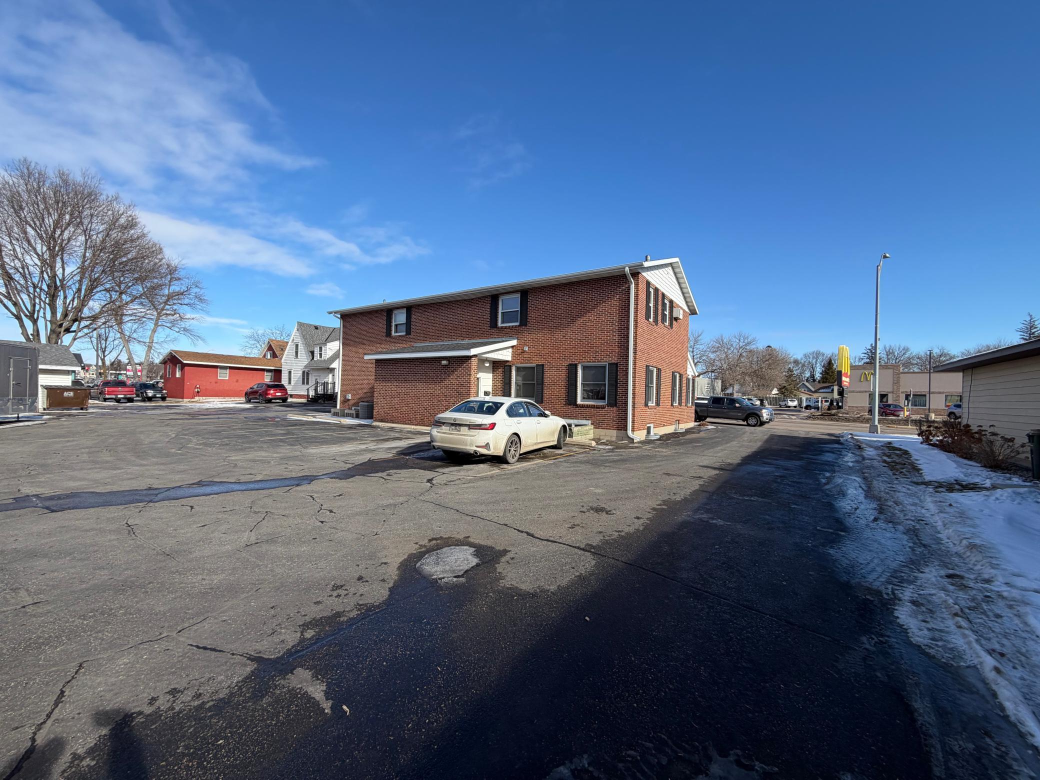main property photo 17