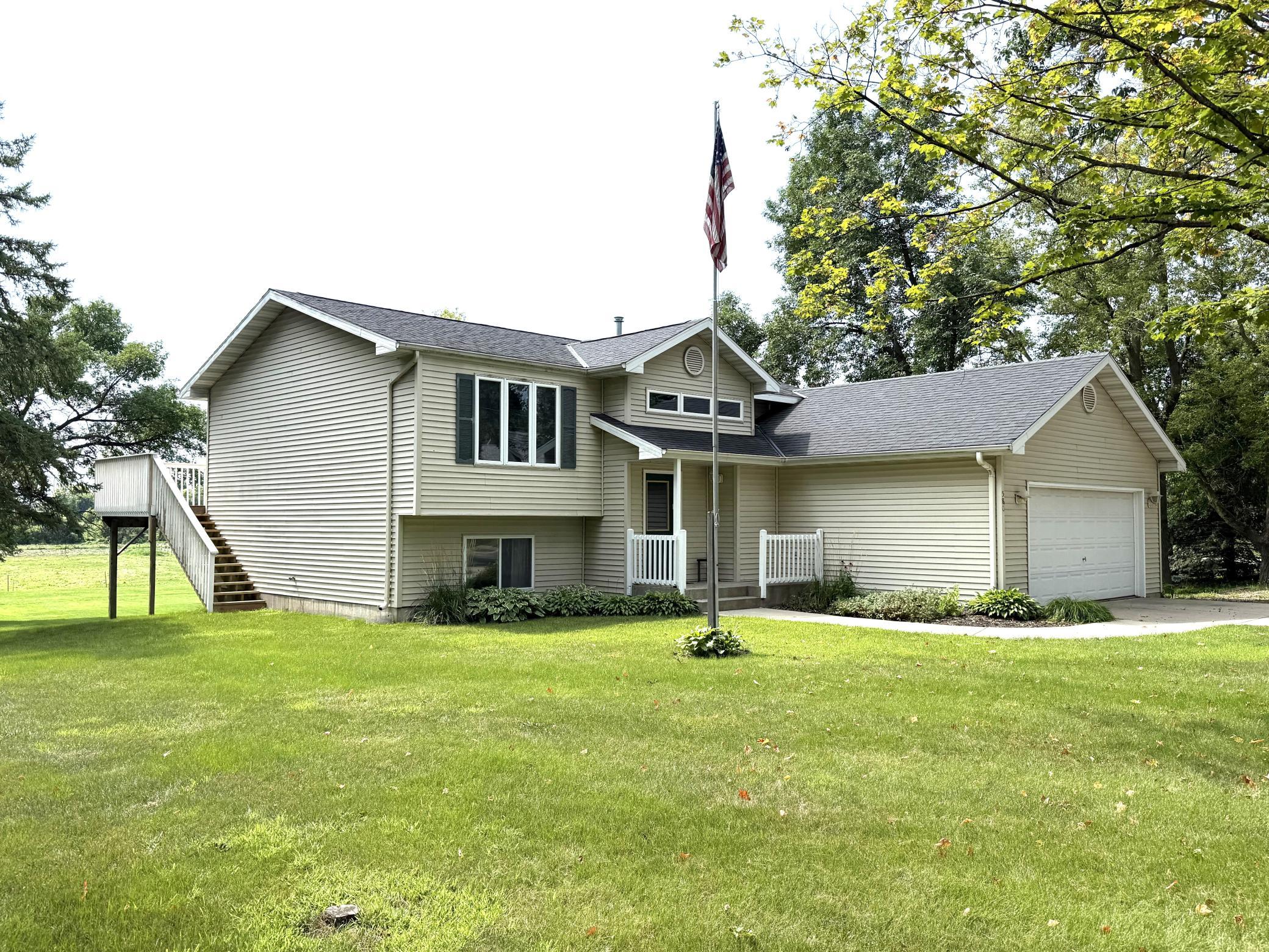 main property photo 22