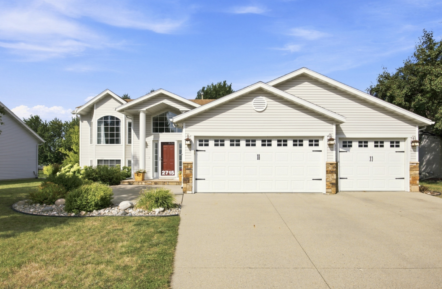 main property photo 54
