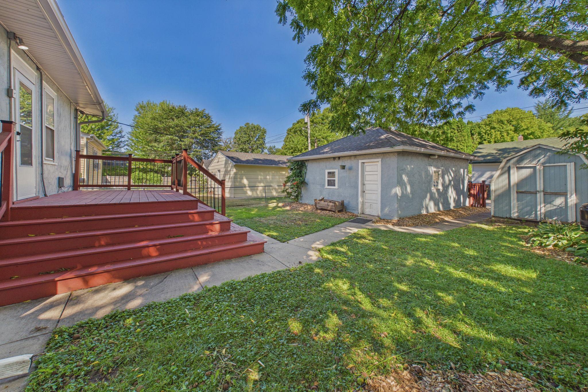main property photo 28