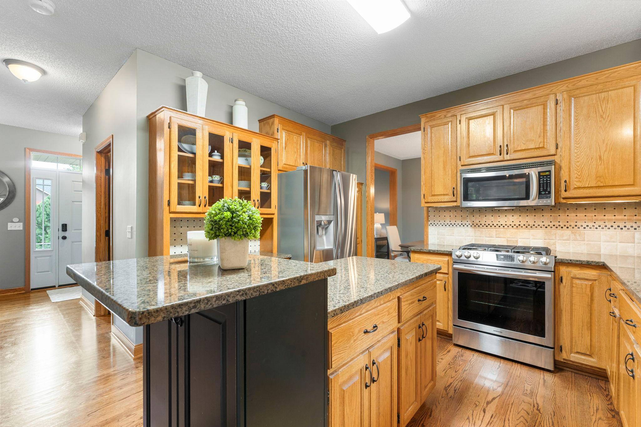 main property photo 5