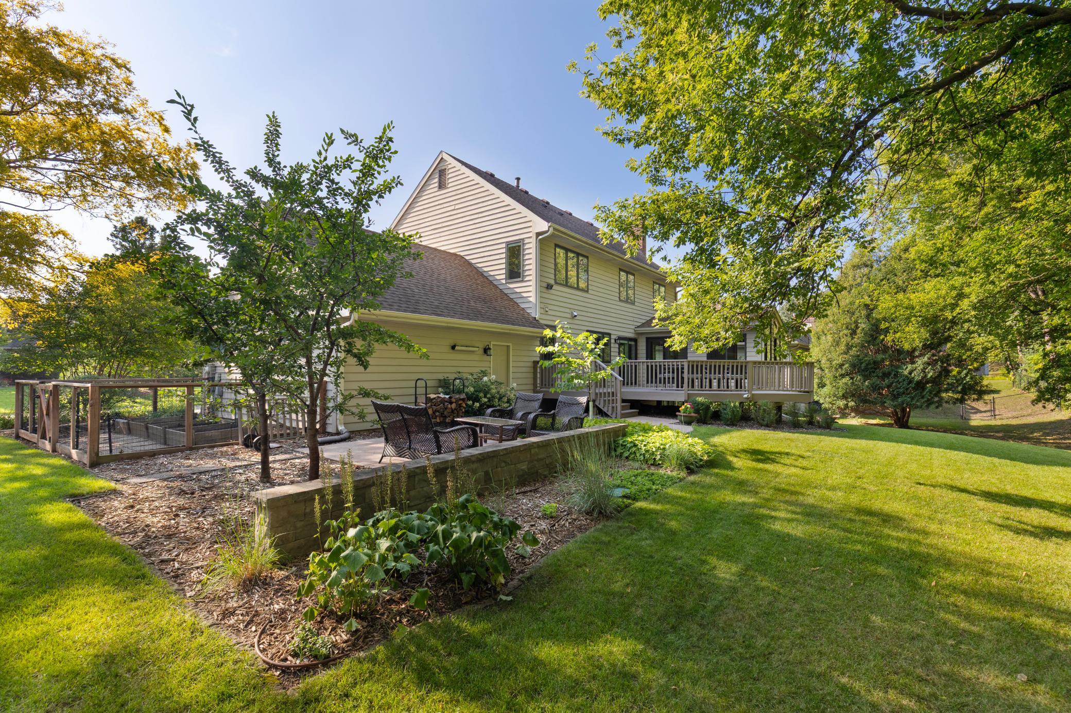 main property photo 30