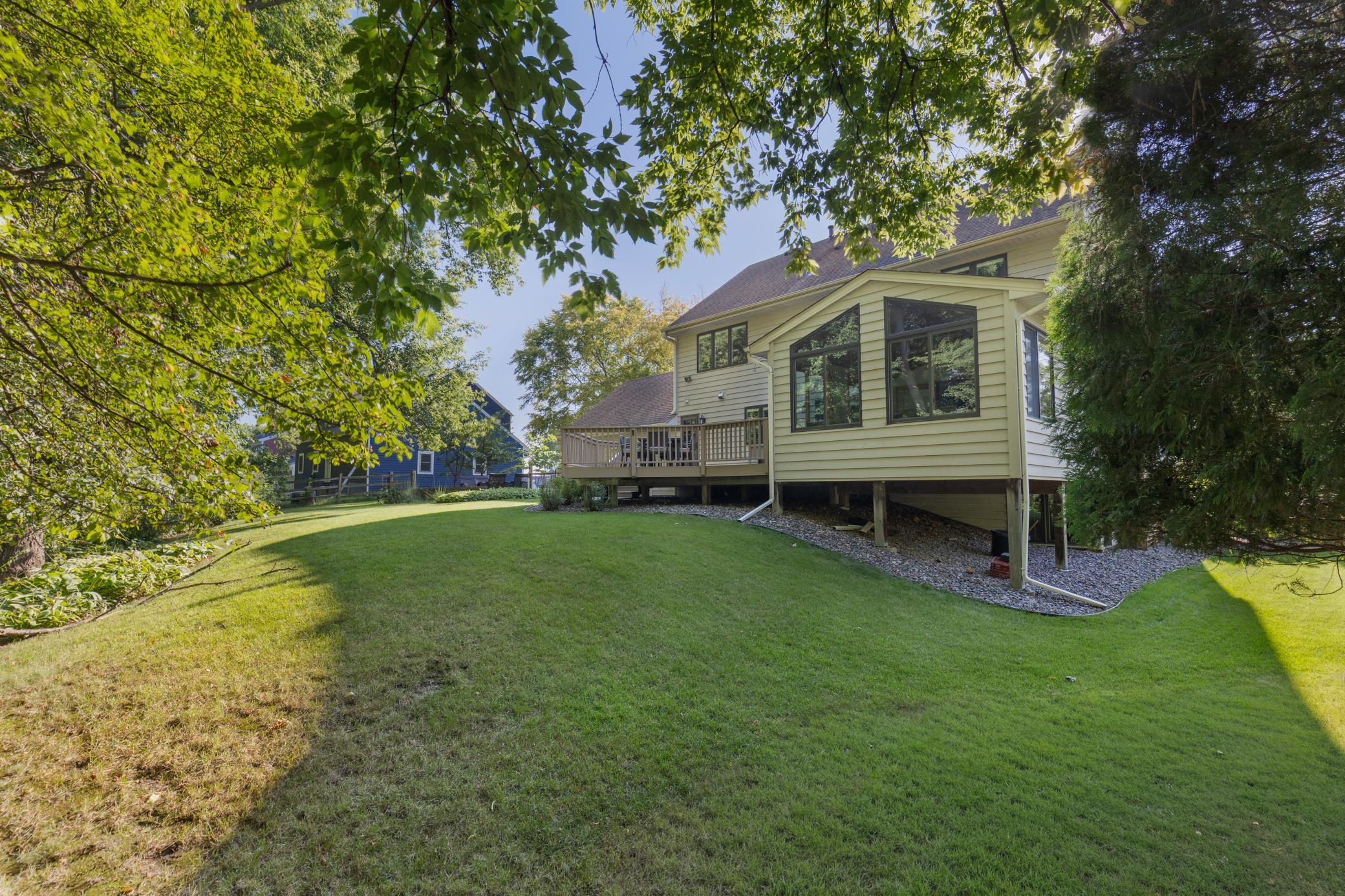 main property photo 32