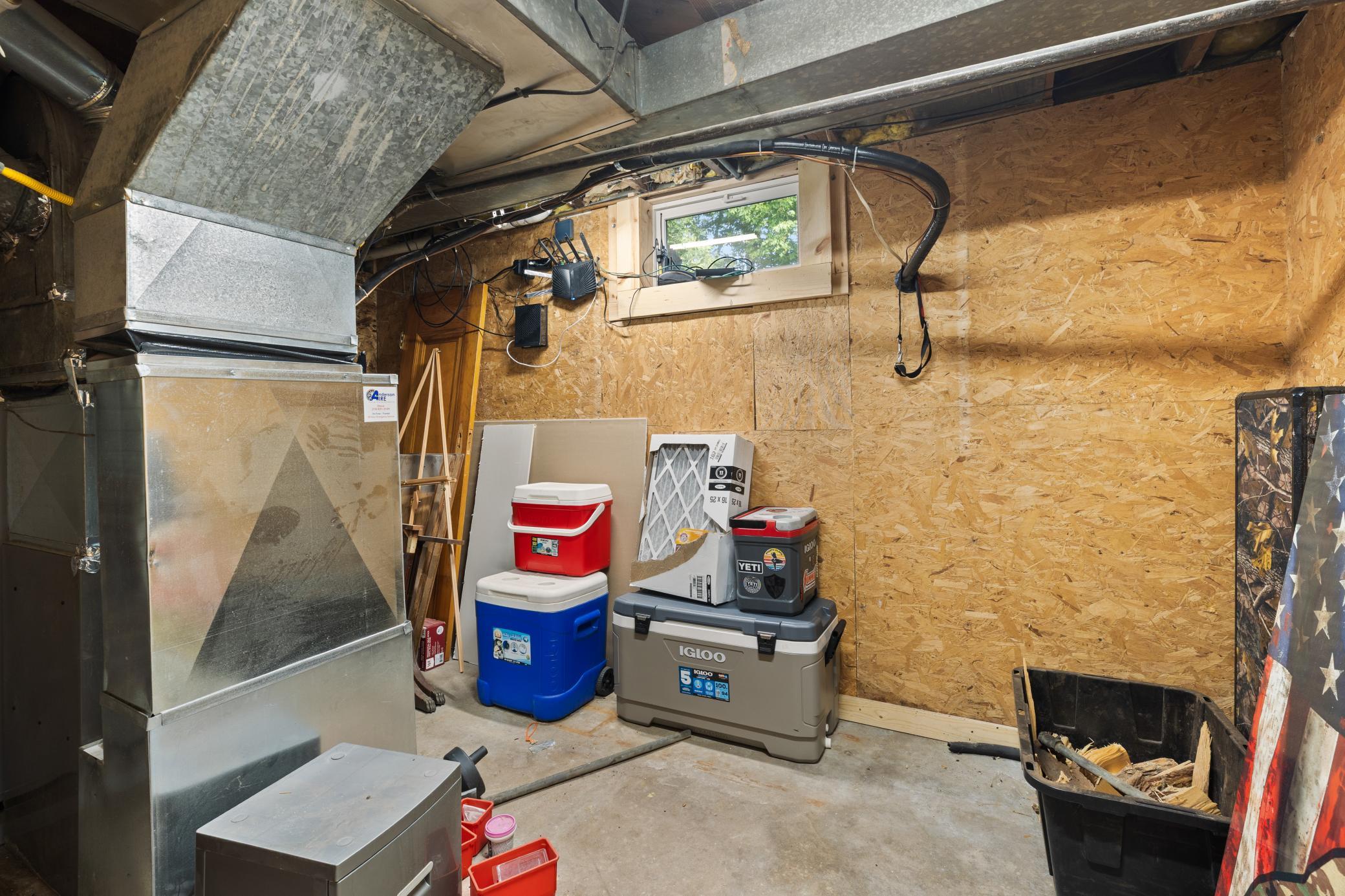 main property photo 24