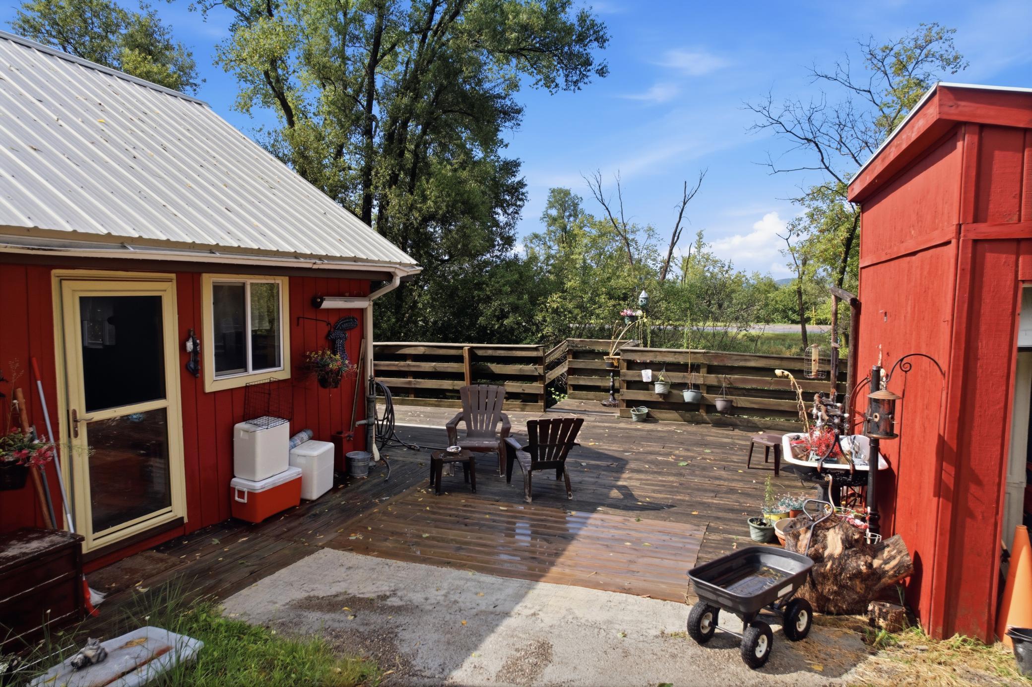 main property photo 17
