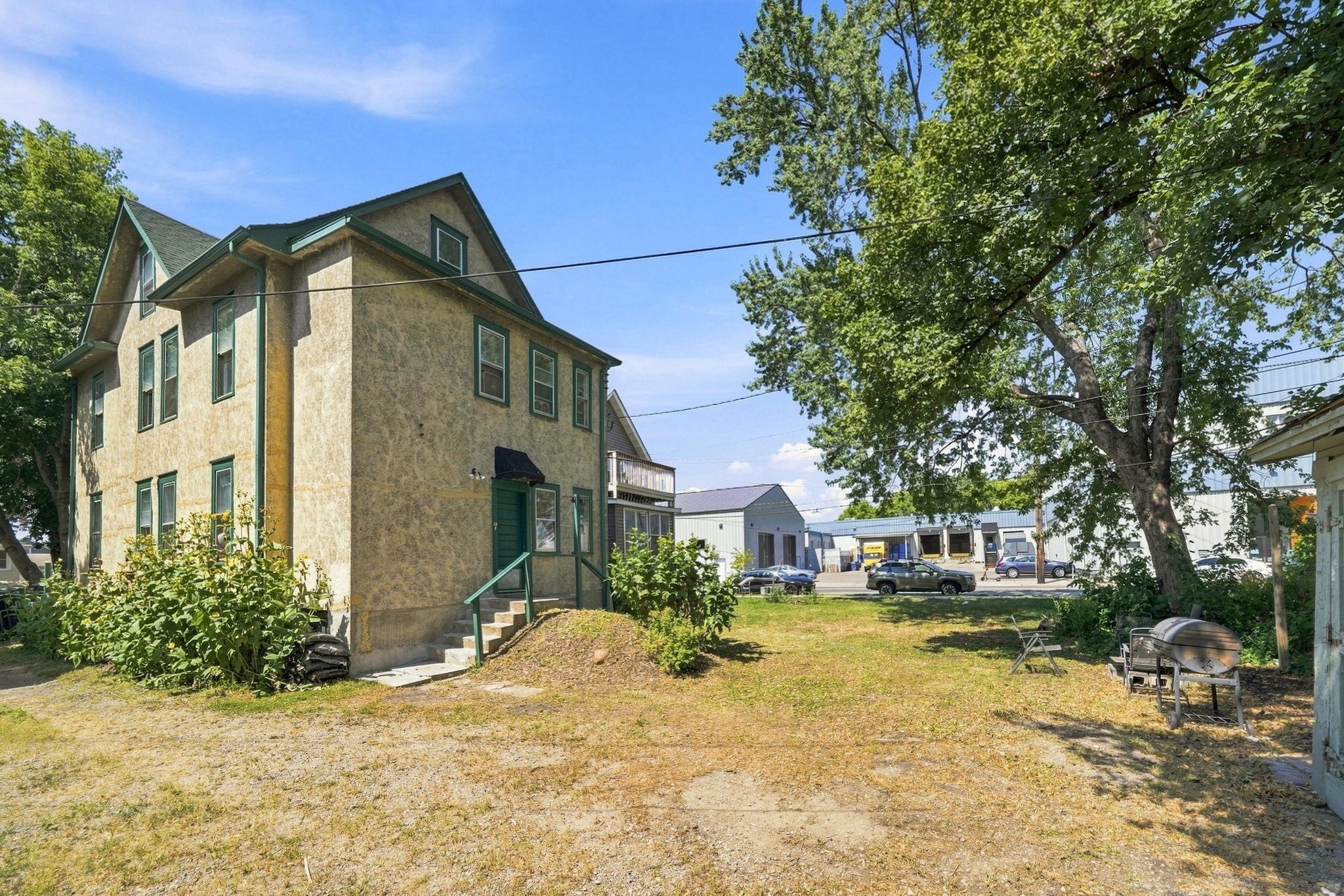 main property photo 49