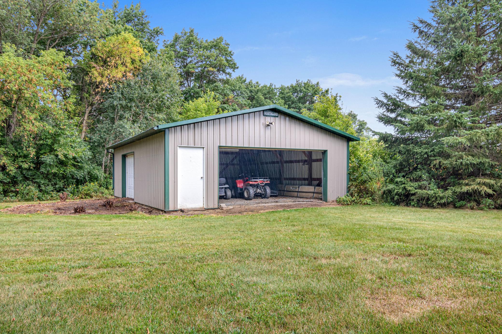 main property photo 24