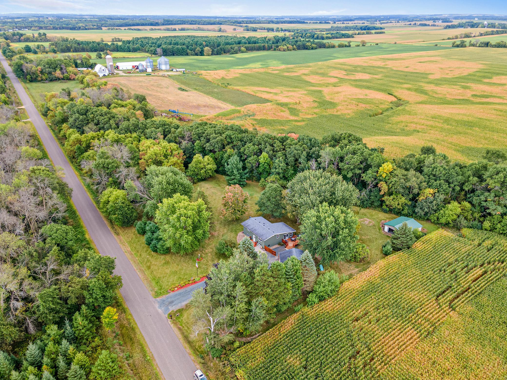 main property photo 28