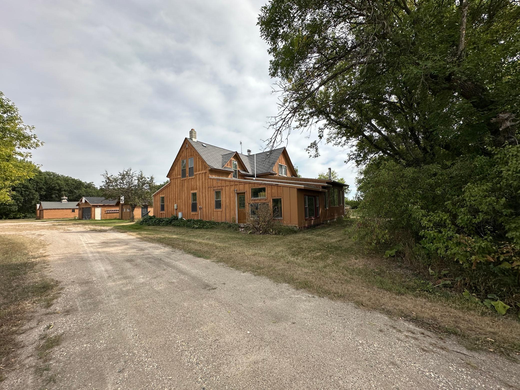 main property photo 4