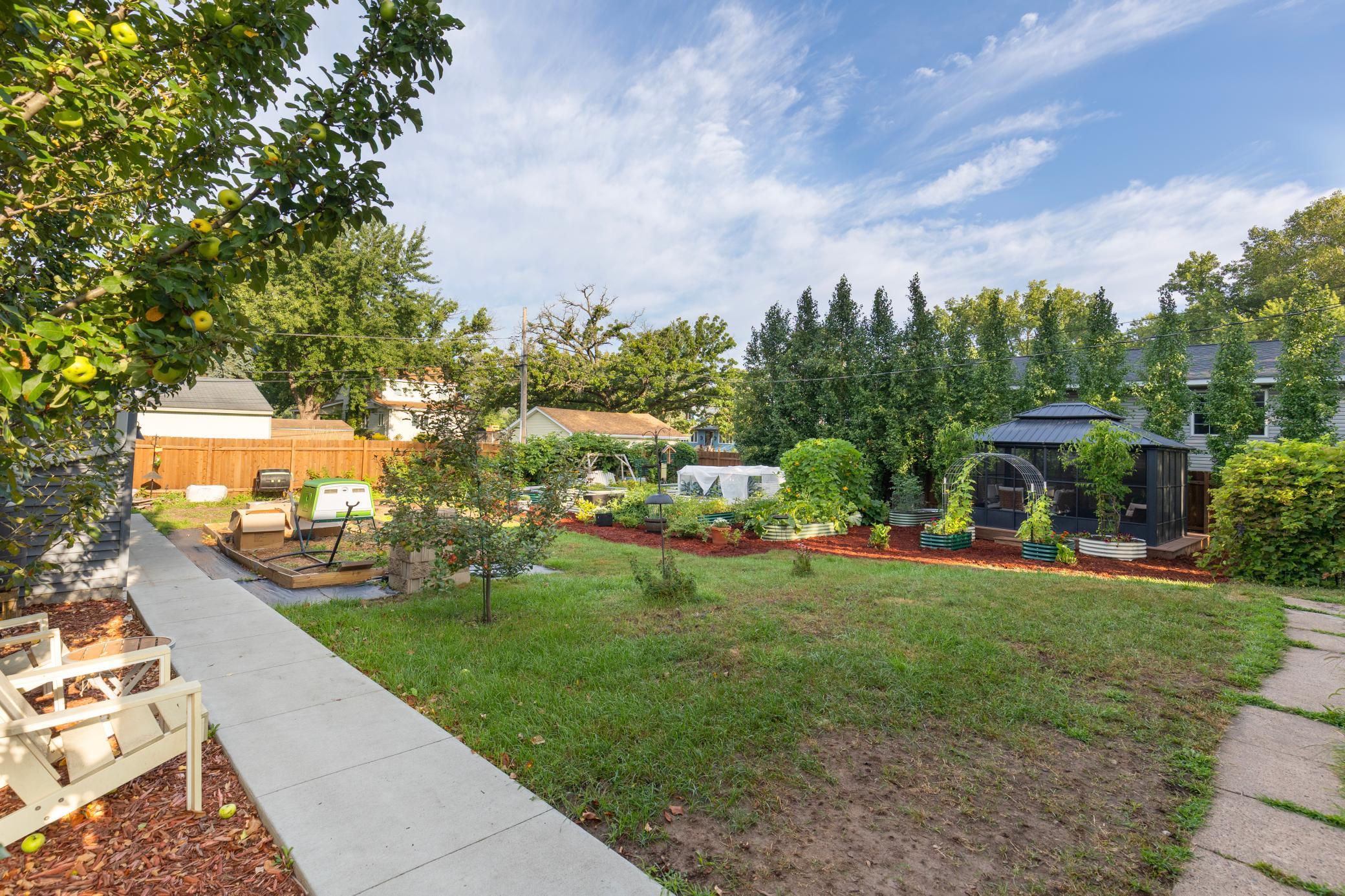 main property photo 21
