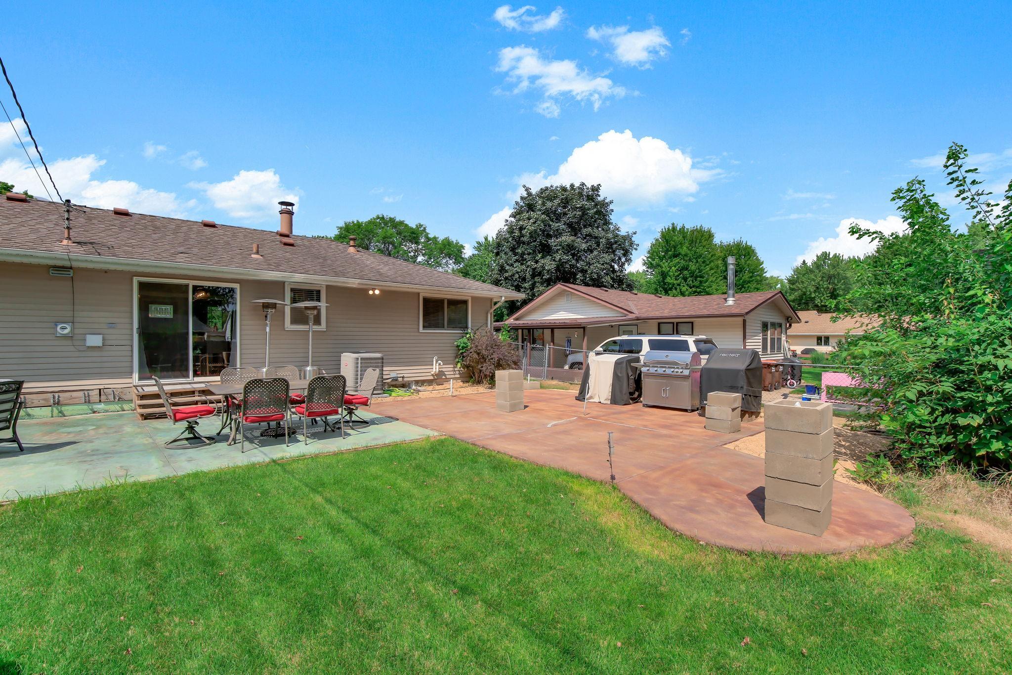 main property photo 30