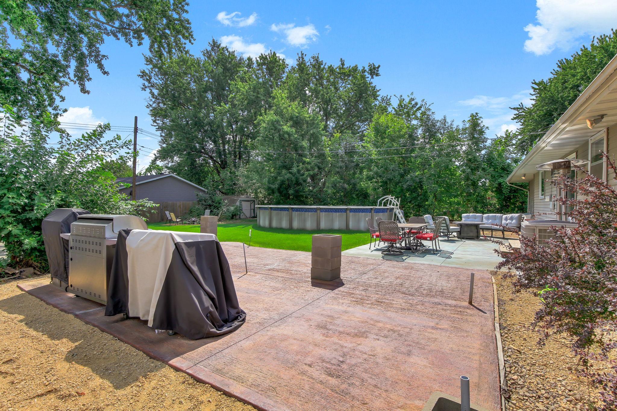 main property photo 32