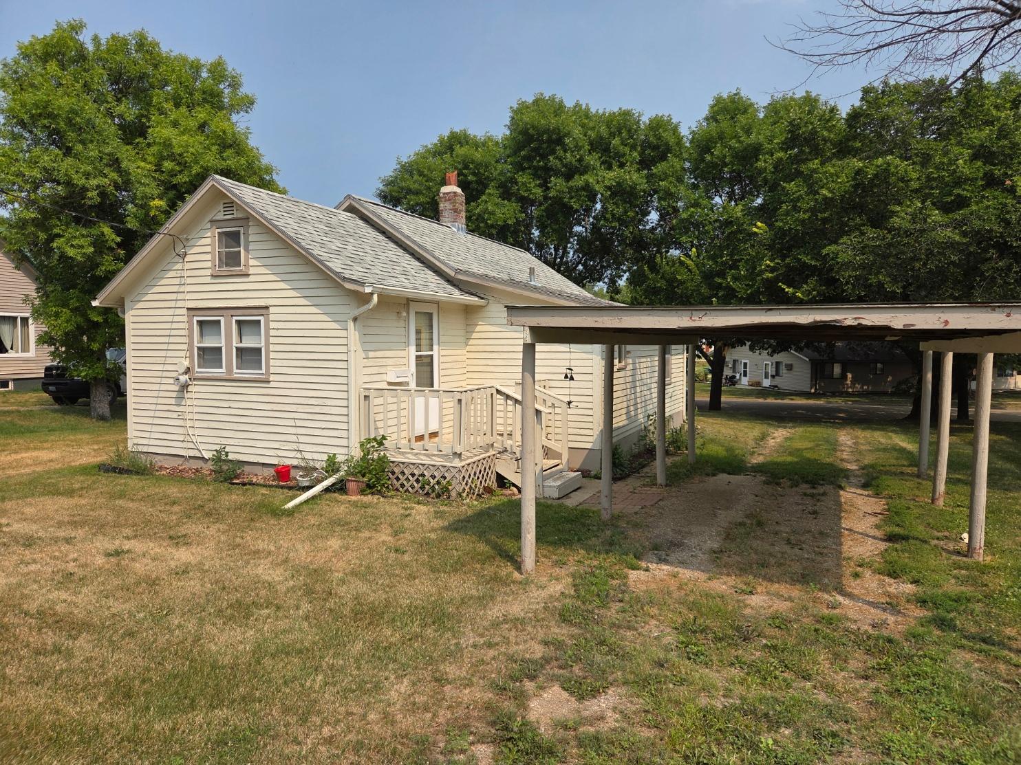 main property photo 2