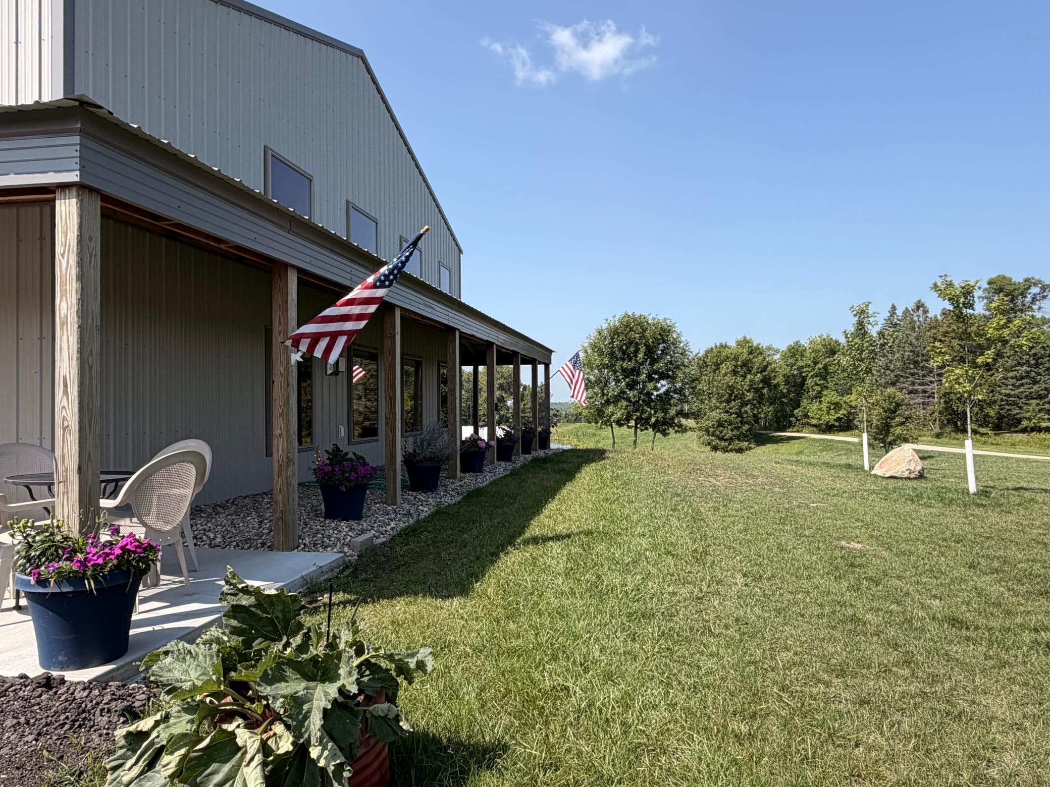 main property photo 26