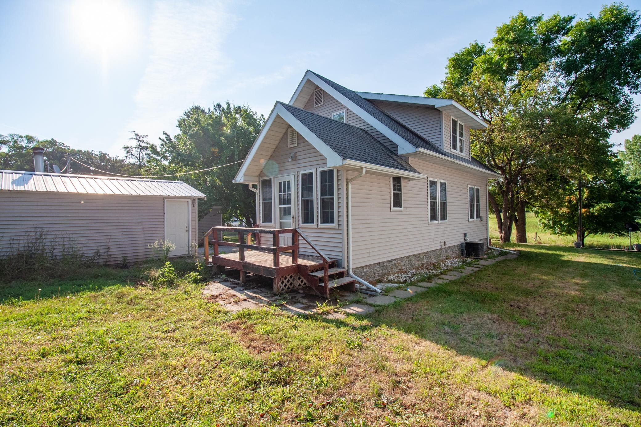 main property photo 40