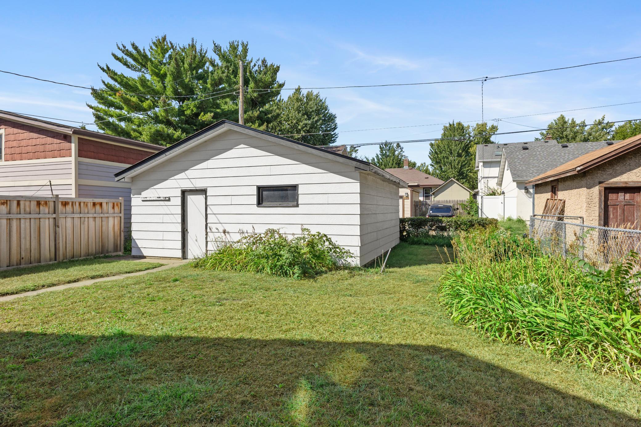 main property photo 59
