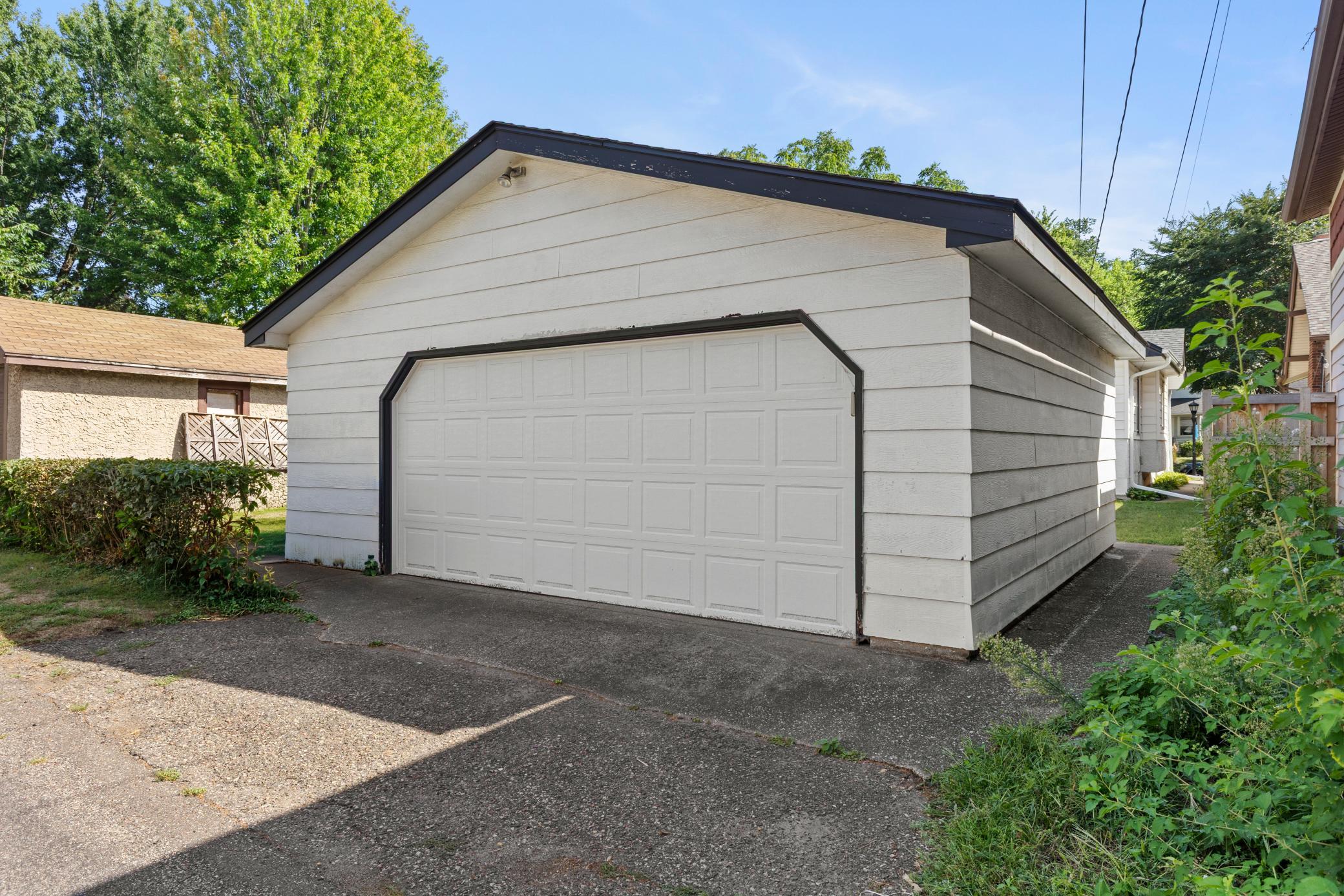 main property photo 60