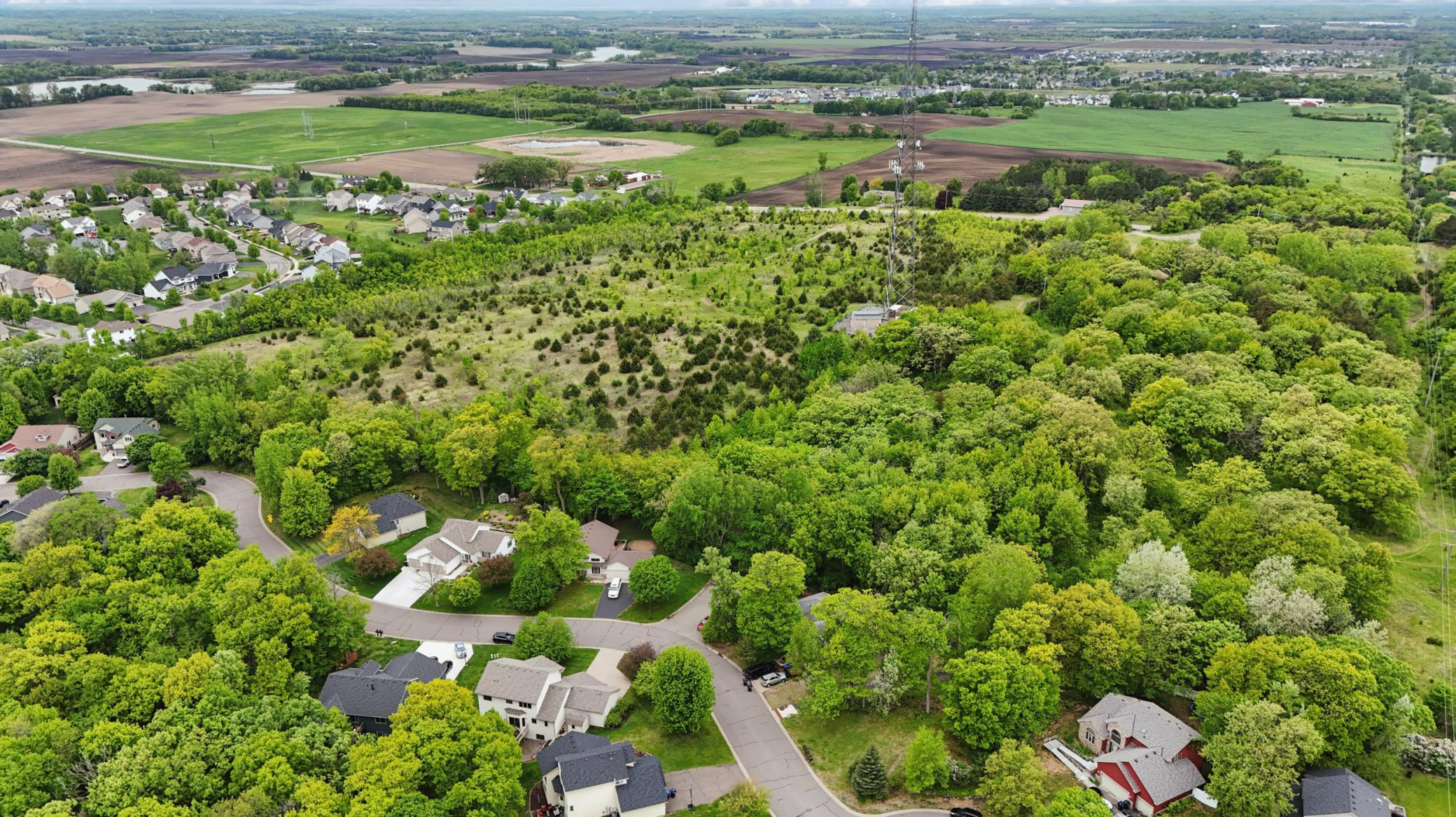 main property photo 41